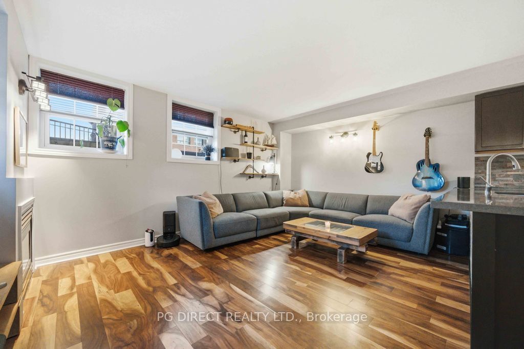 Unit 82A - 1901 A Dundas Street E, Toronto 5