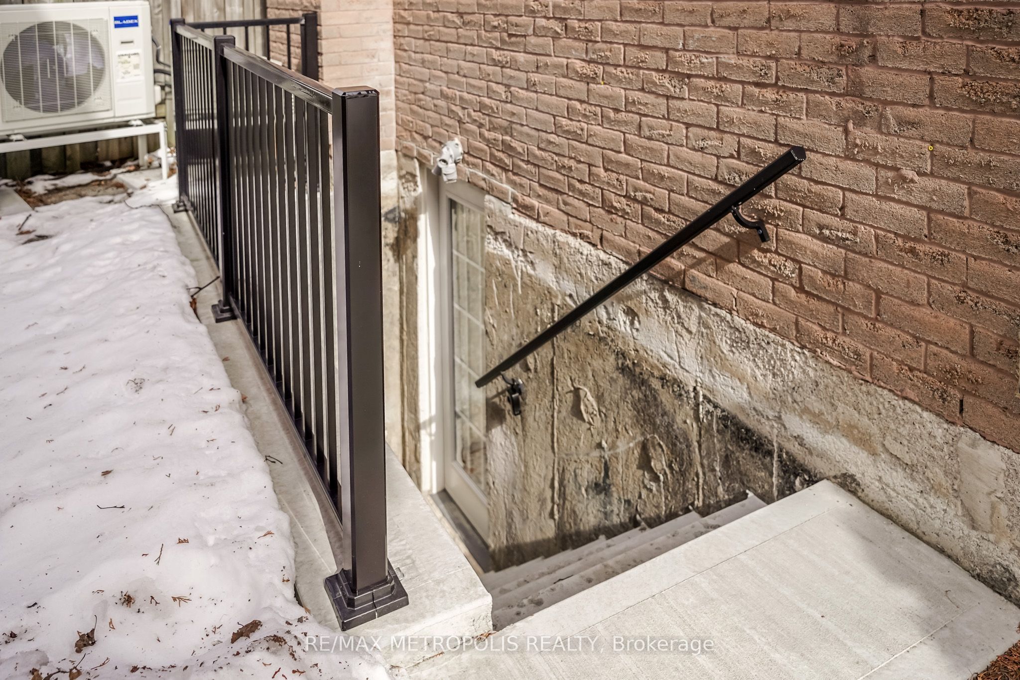 Unit BSMT - 570 Springview Drive, Pickering 3