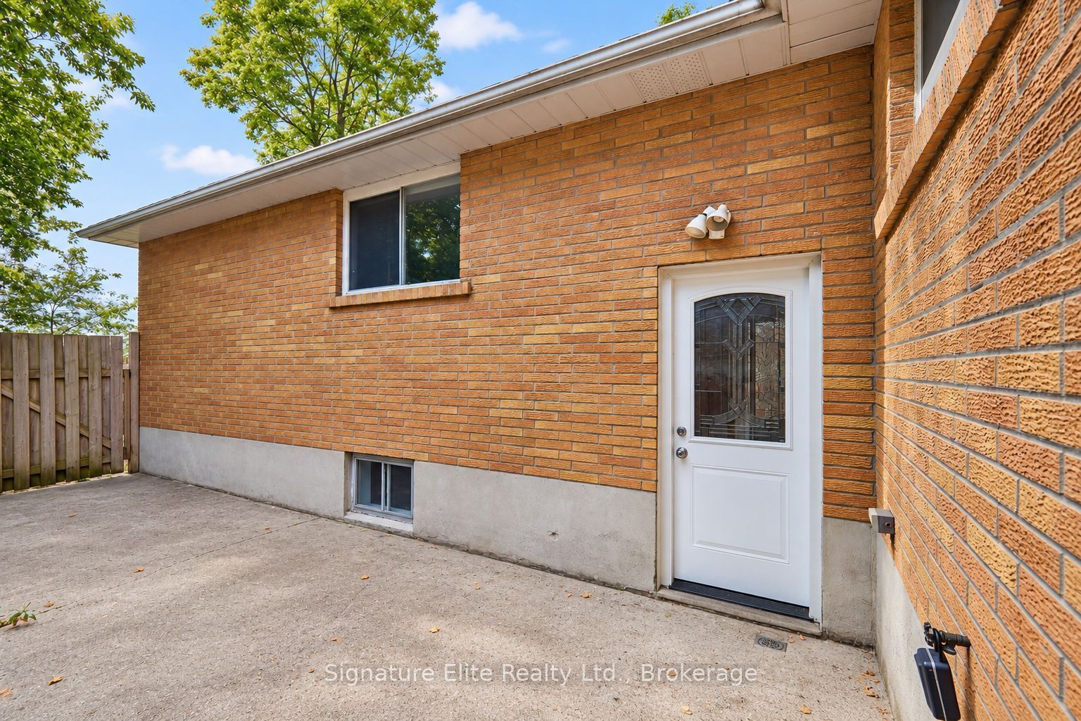 Unit Lower - 903 King Street E, Oshawa 3