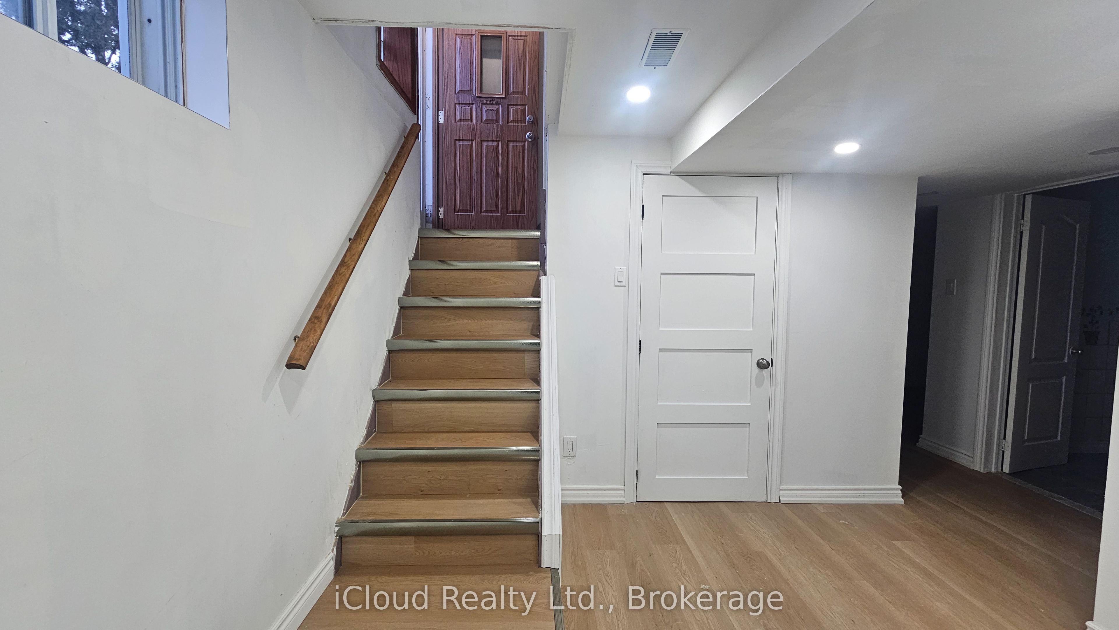 Unit Basement - 32 Frey Crescent, Scarborough 3