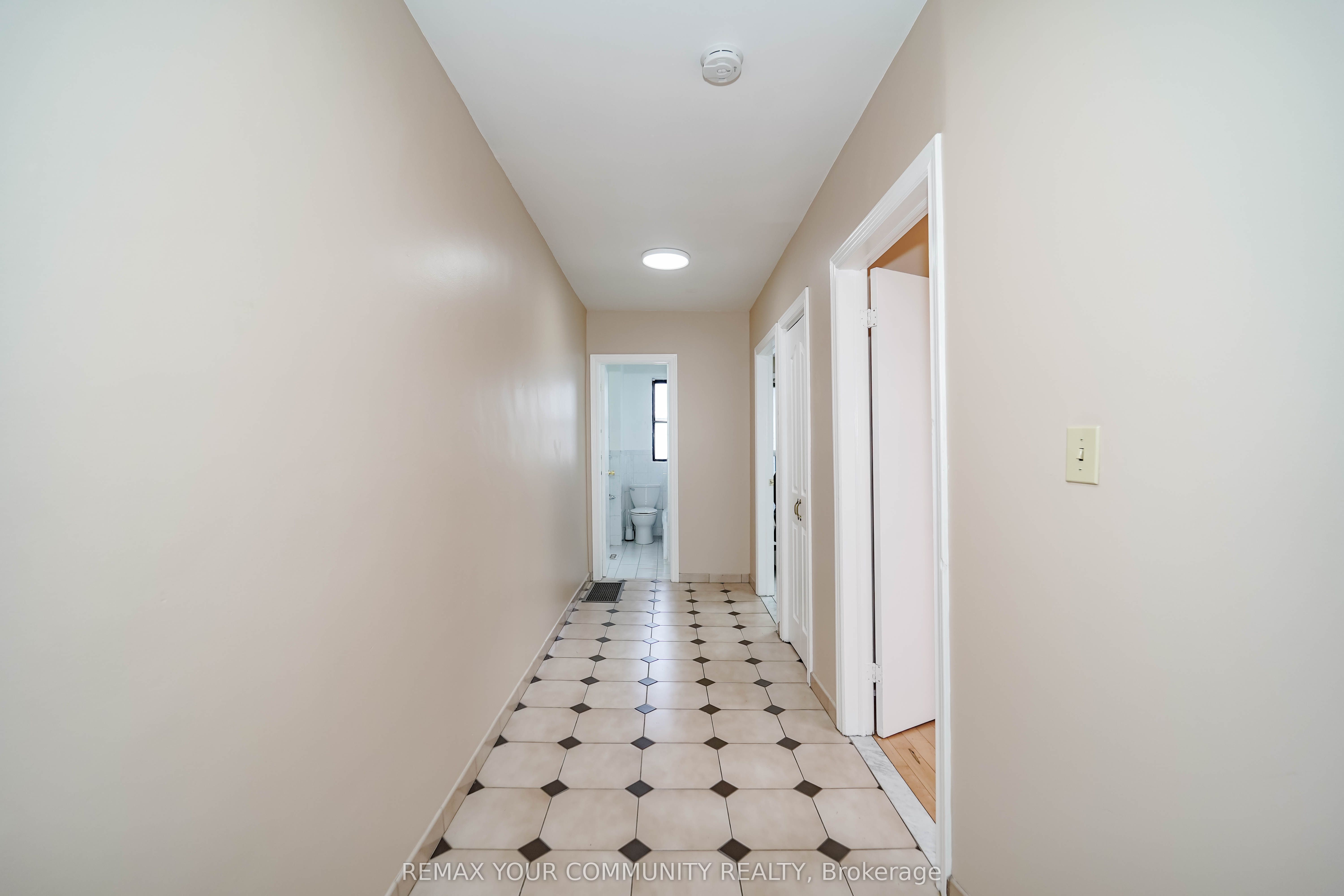 Unit Room 2 - 1378 Danforth Avenue, Toronto 4