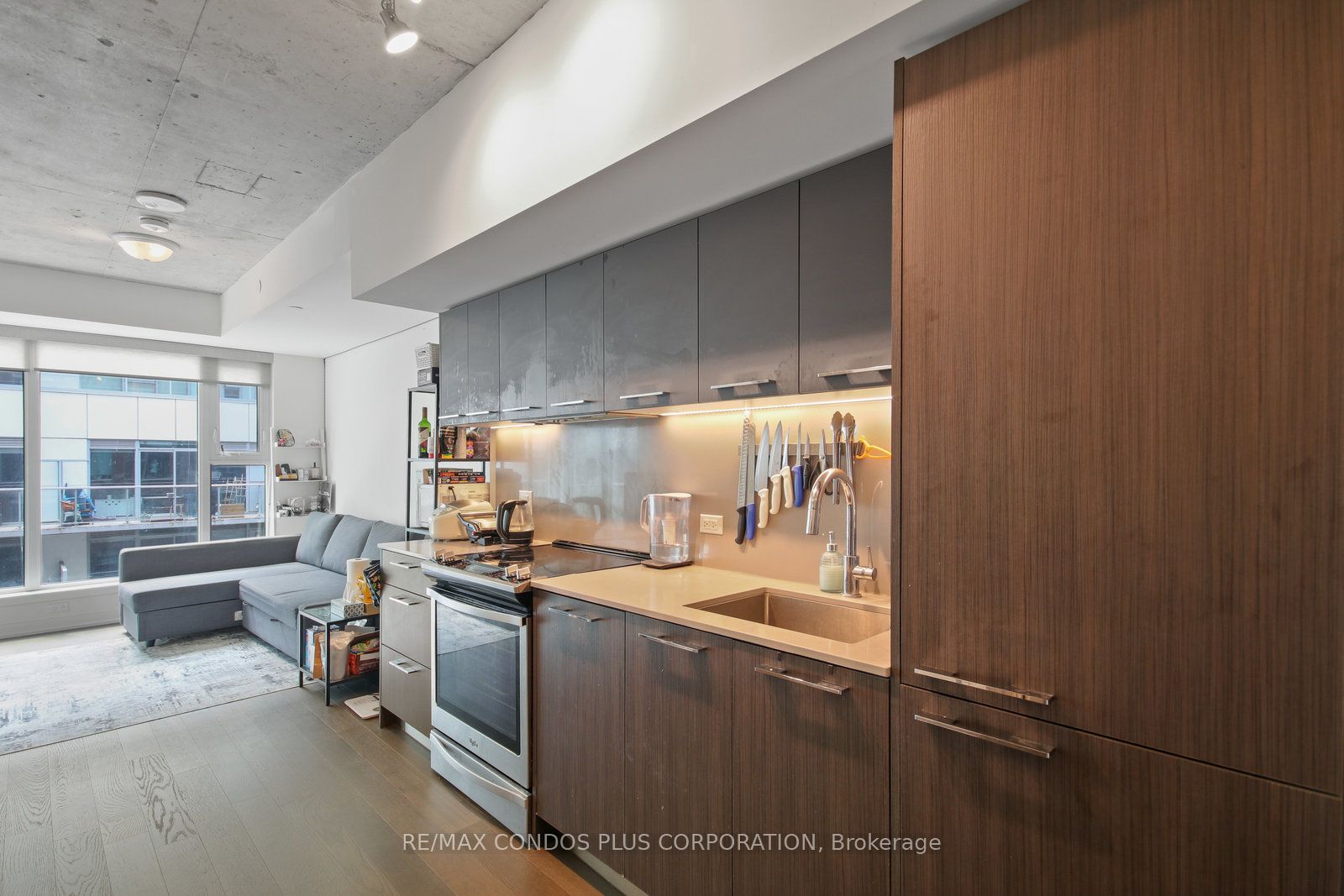 Unit 612 - 30 Baseball Place, Toronto 4