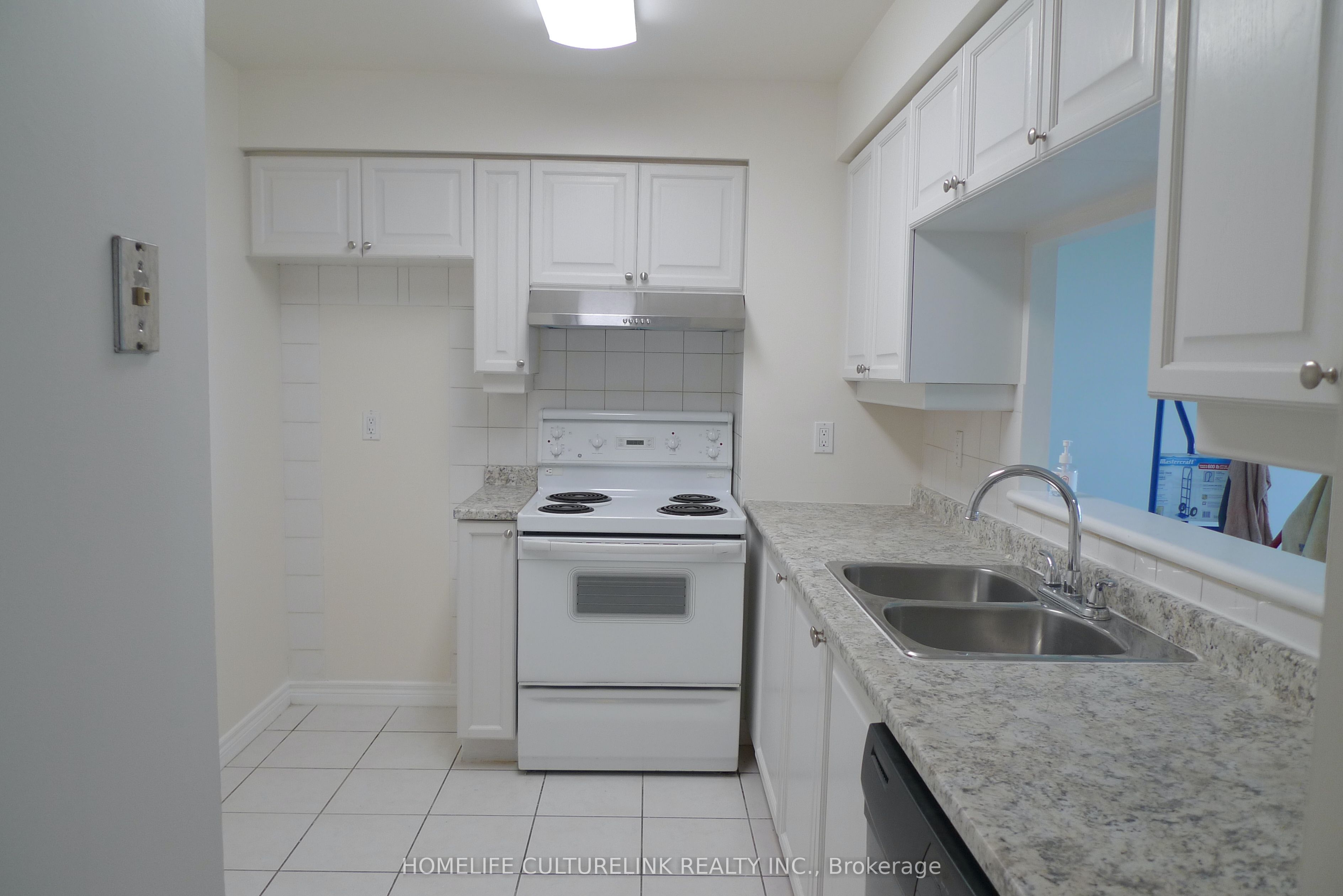 Unit 1929 - 68 Corporate Drive, Scarborough 5