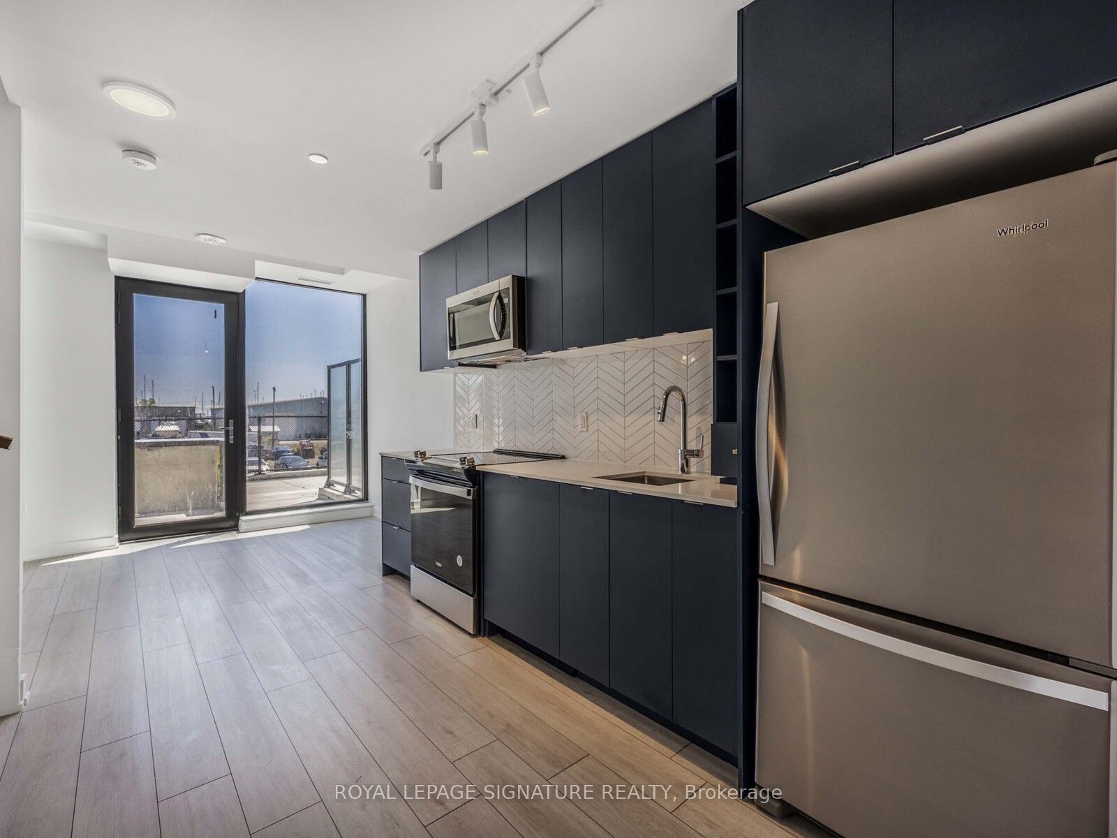Unit 167 - 1610 Charles Street, Whitby 4