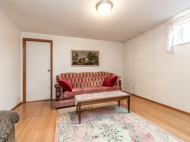 31 Kilgreggan Crescent, Scarborough 5