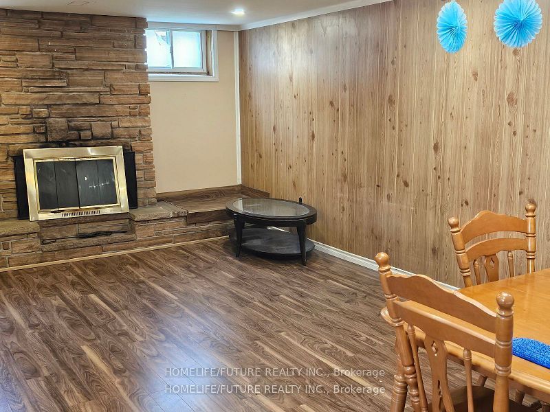 Unit Bsmt - 14 Griselda Crescent, Scarborough 2