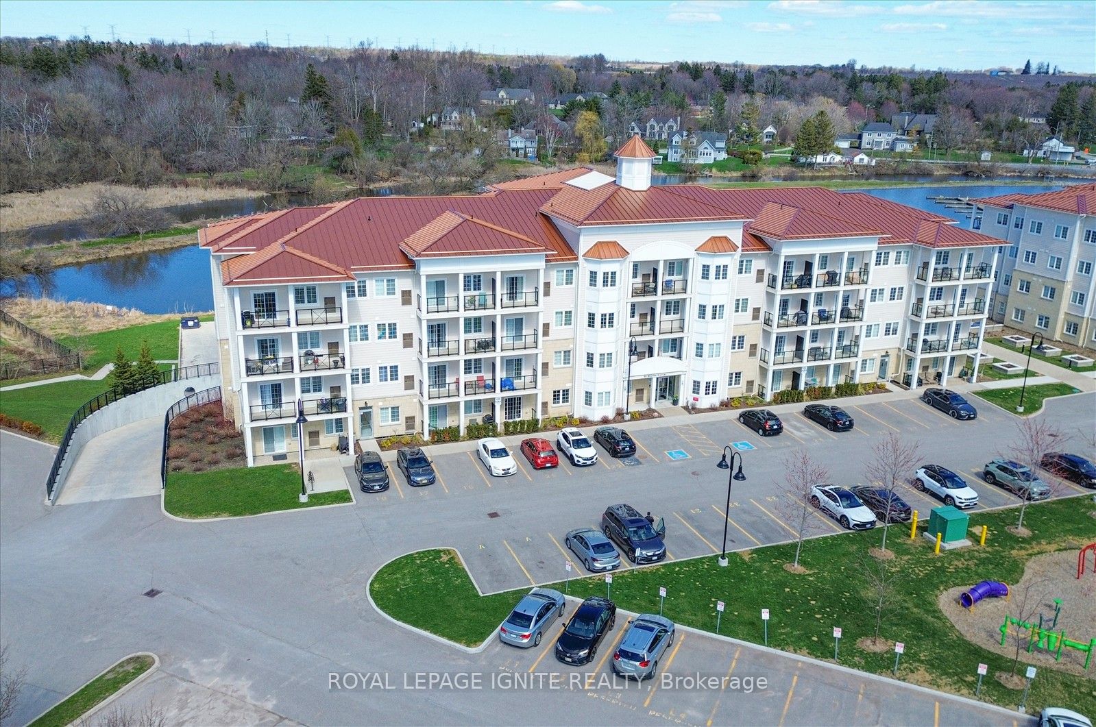 Unit 215 - 80 Shipway Avenue, Clarington 3