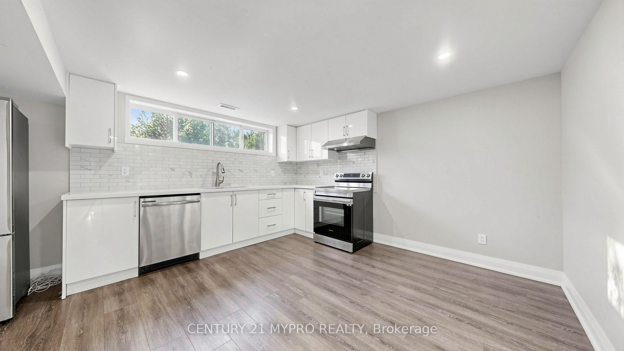 Unit Bsmnt - 45 Tordale Crescent, Scarborough 2