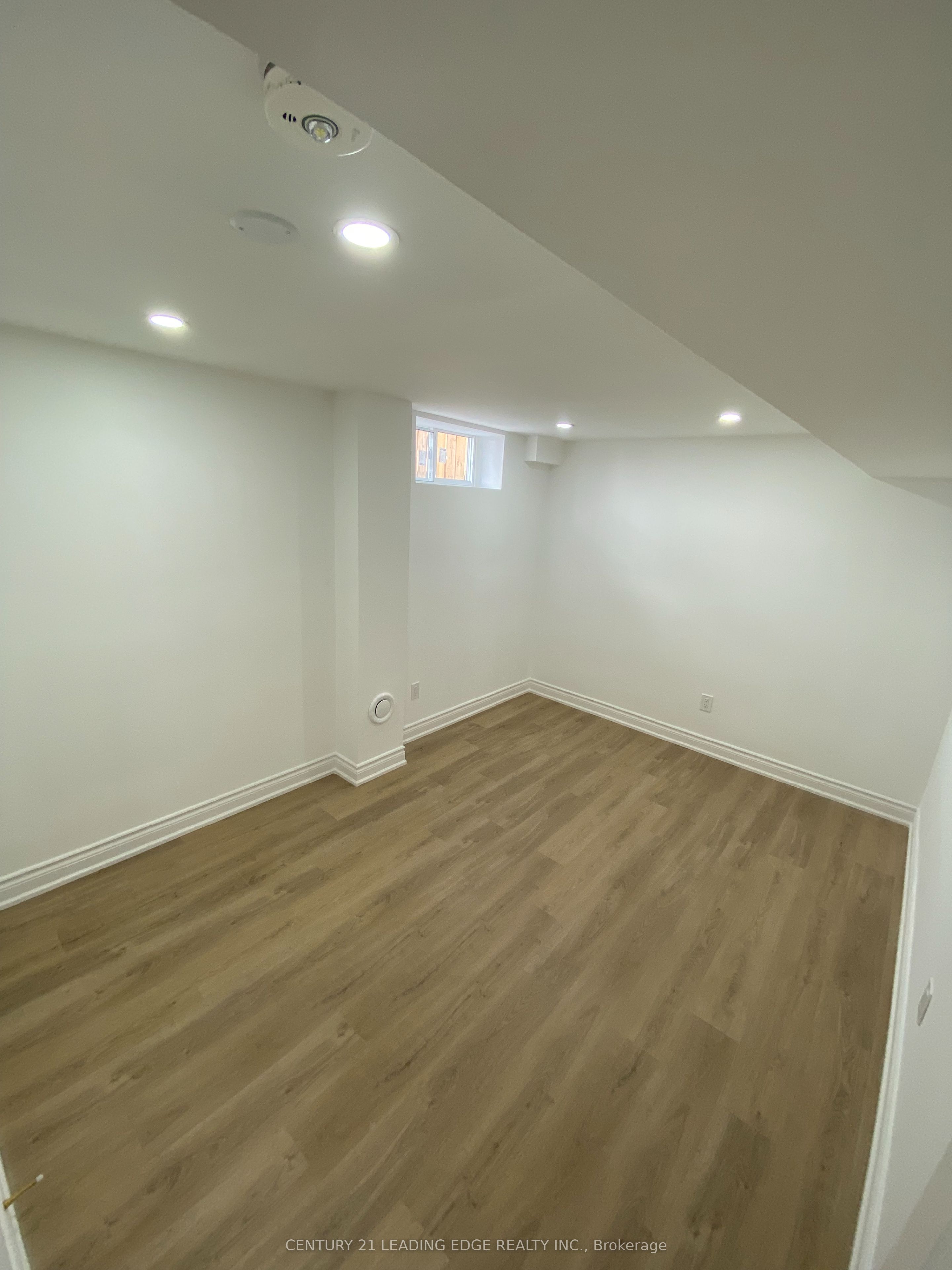 Unit Bsmt - 103 Rouge Forest Crescent, Pickering 5