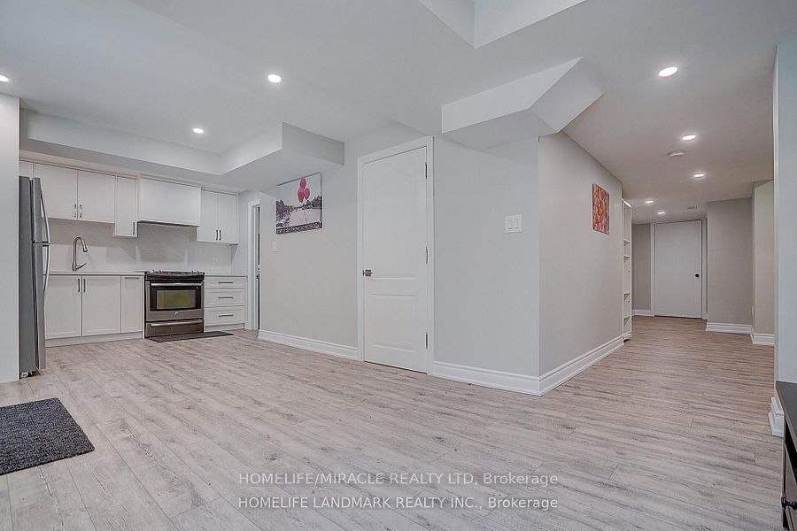 28 Hunwicks Crescent, Ajax 2