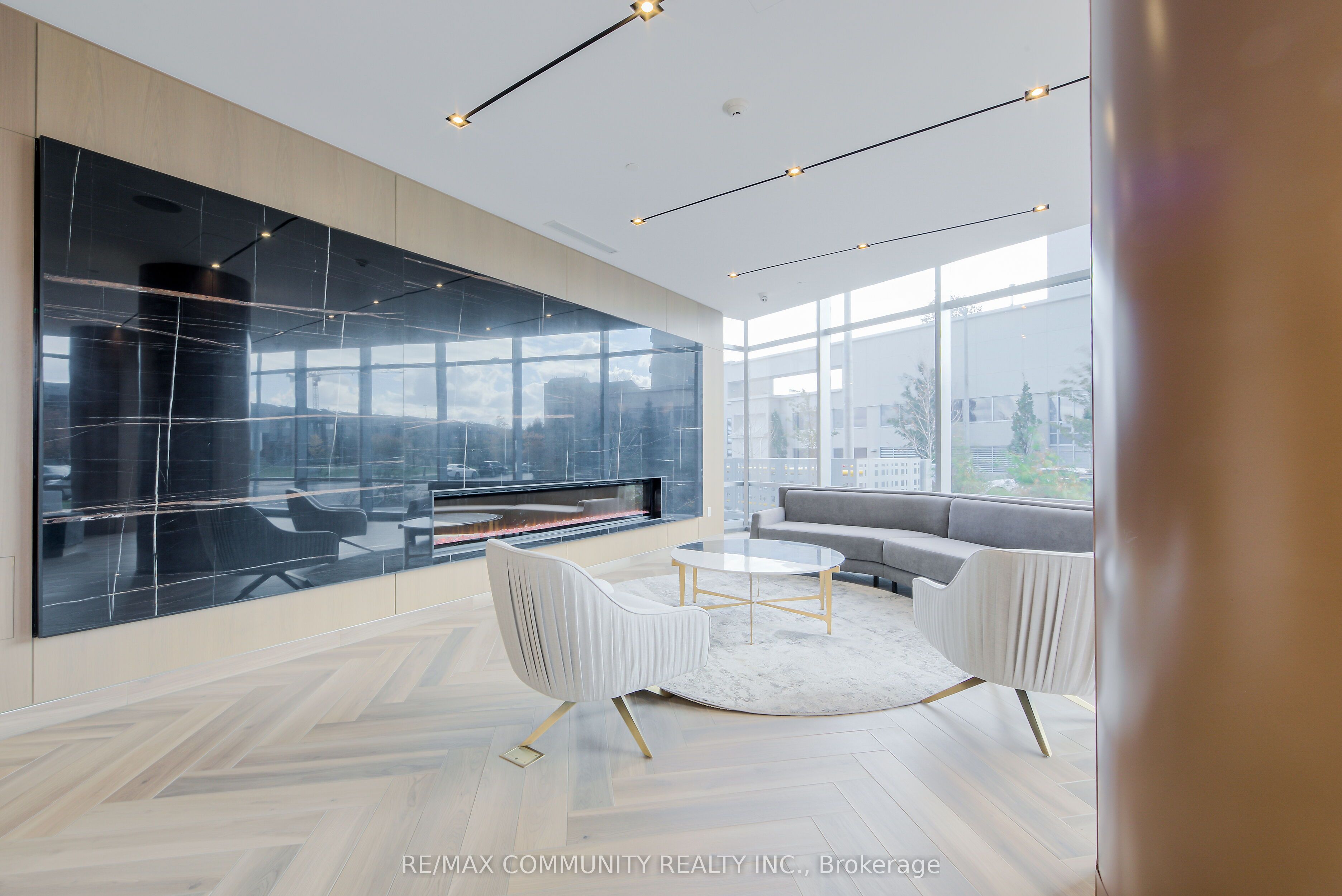 Unit 1102 - 225 Village Green Square, Scarborough 5