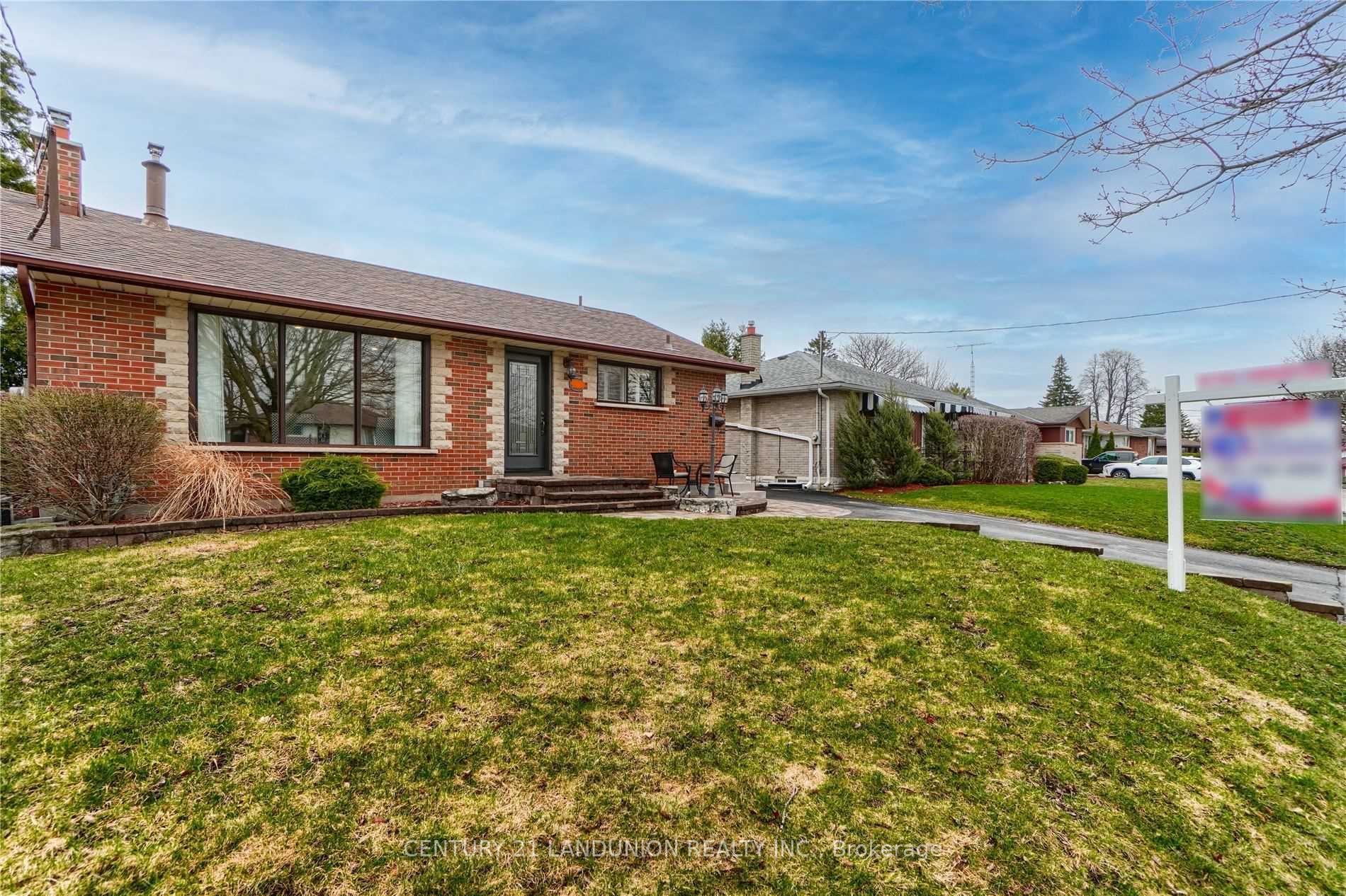 371 Elizabeth Street, Oshawa 3