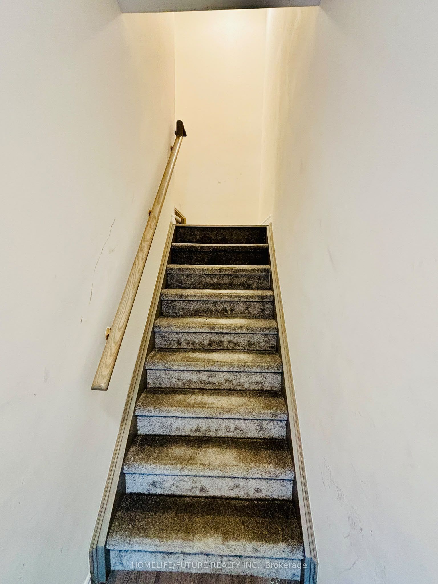 Unit 1 - 475 Beresford Path, Oshawa 4