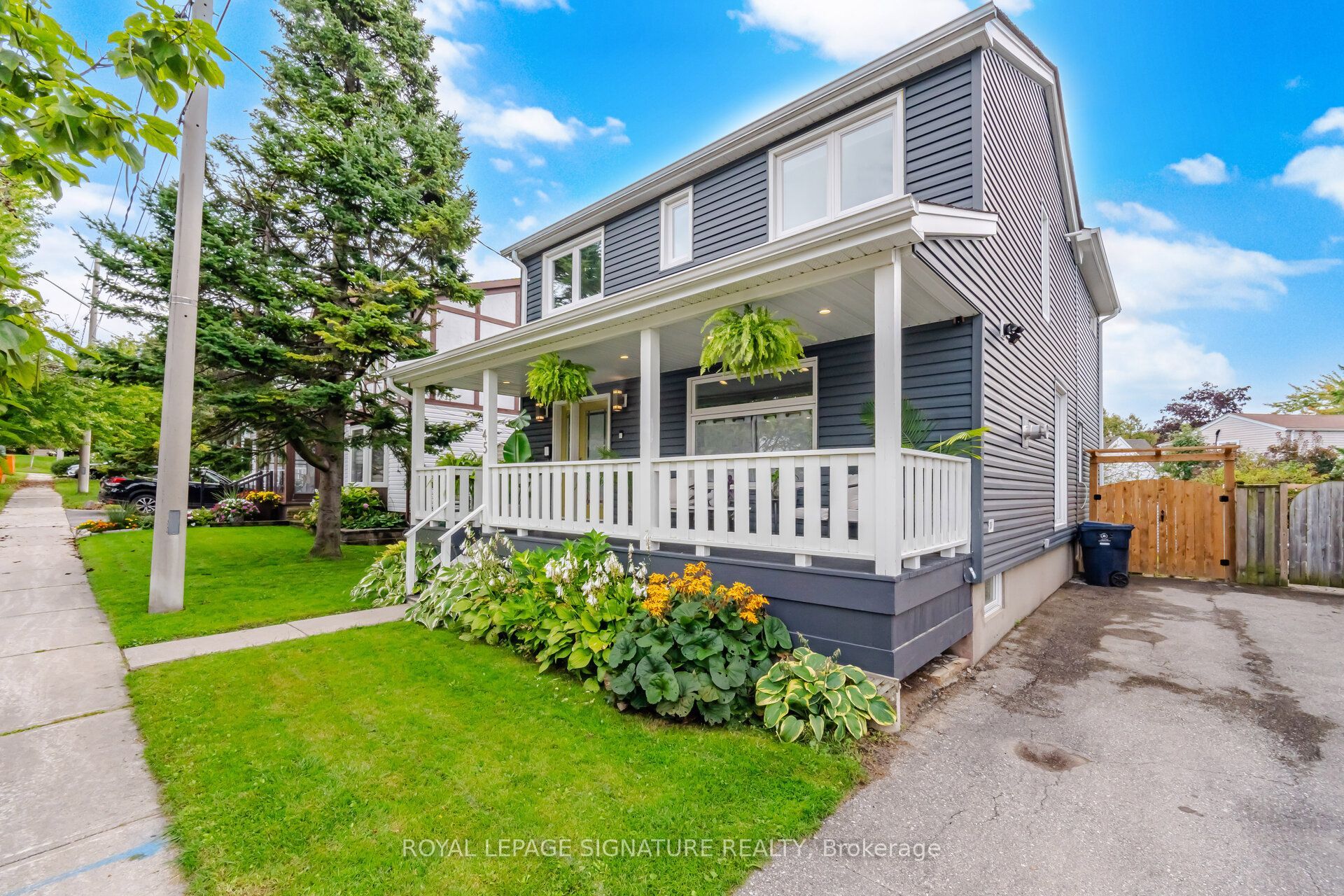 45 Furnival Road, Toronto 2