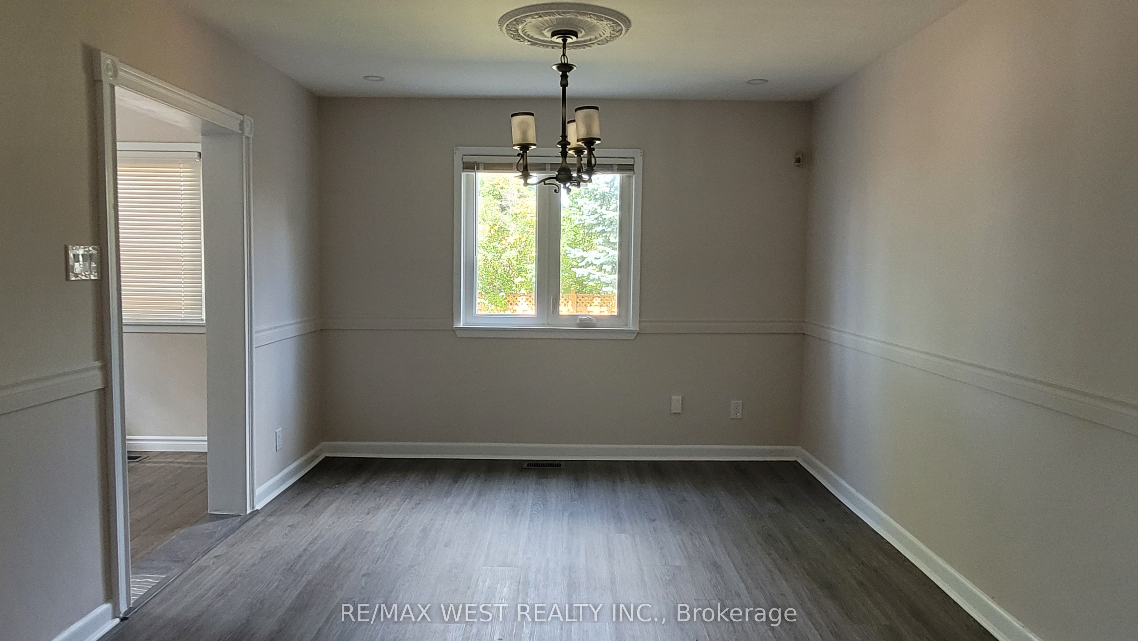 Unit Upper - 65 Clapperton Avenue, Scarborough 4