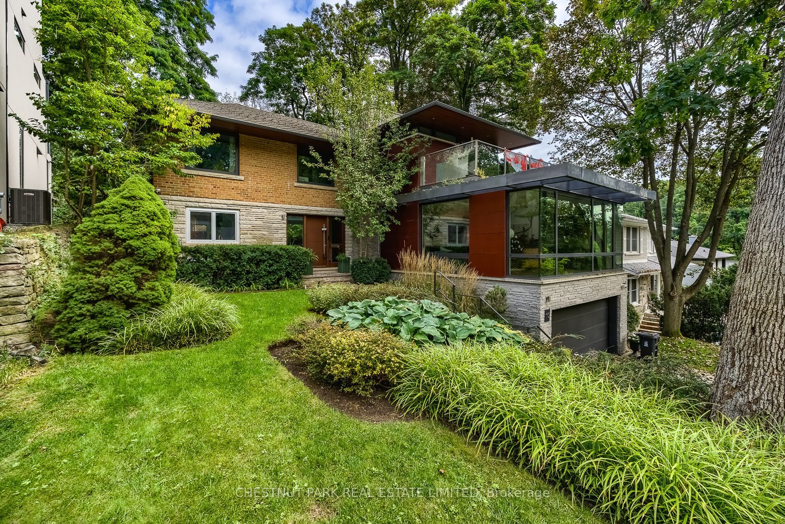 16 Fallingbrook Wood, Scarborough 1
