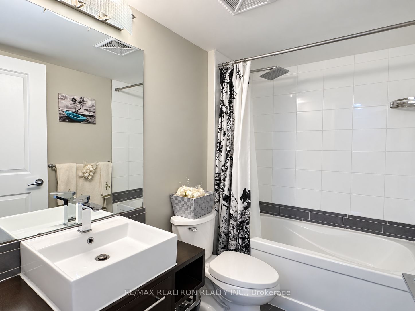 Unit 2307 - 25 Town Centre Court, Scarborough 5