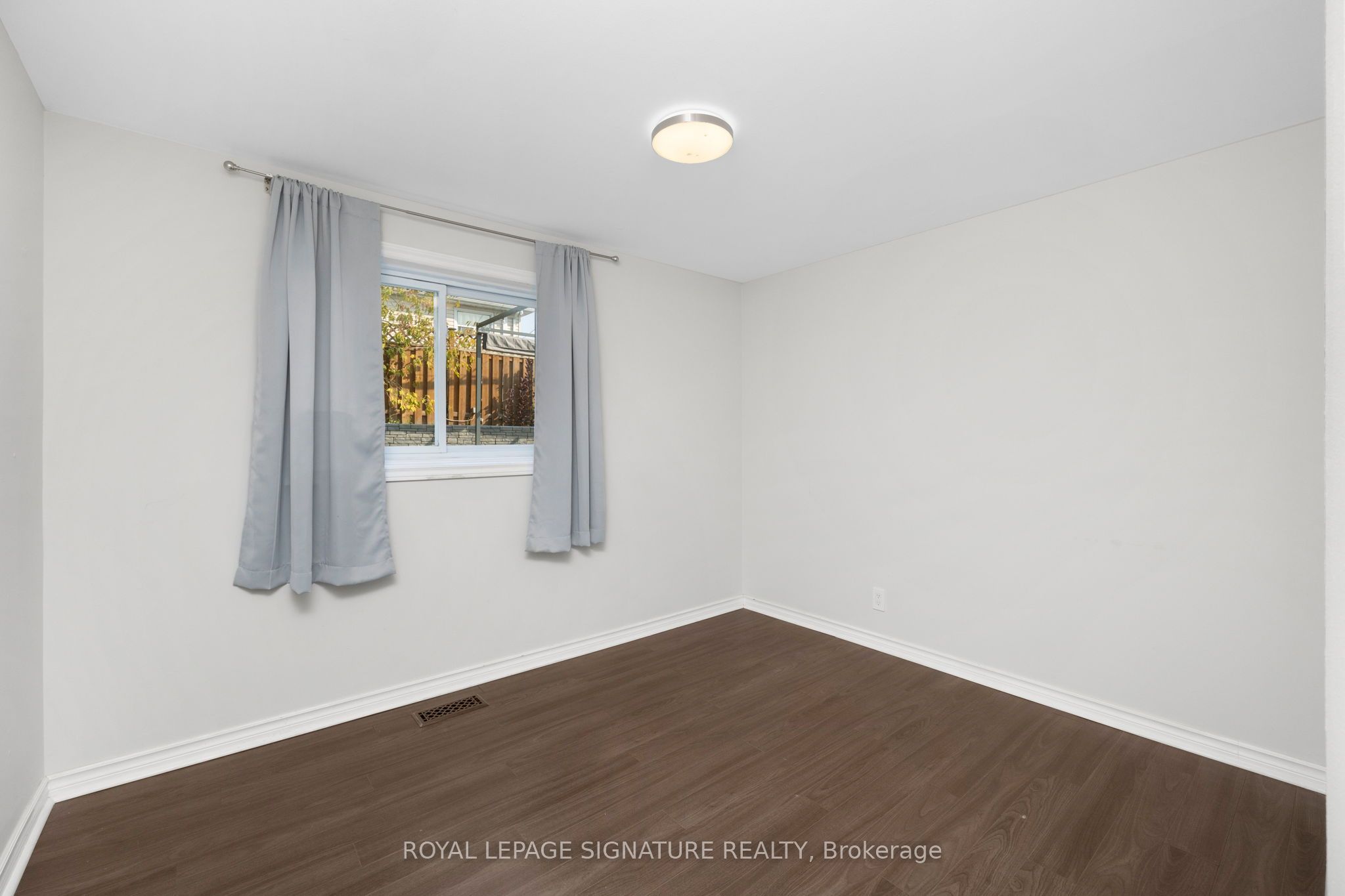 Unit Lower - 903 Liverpool Road, Pickering 4