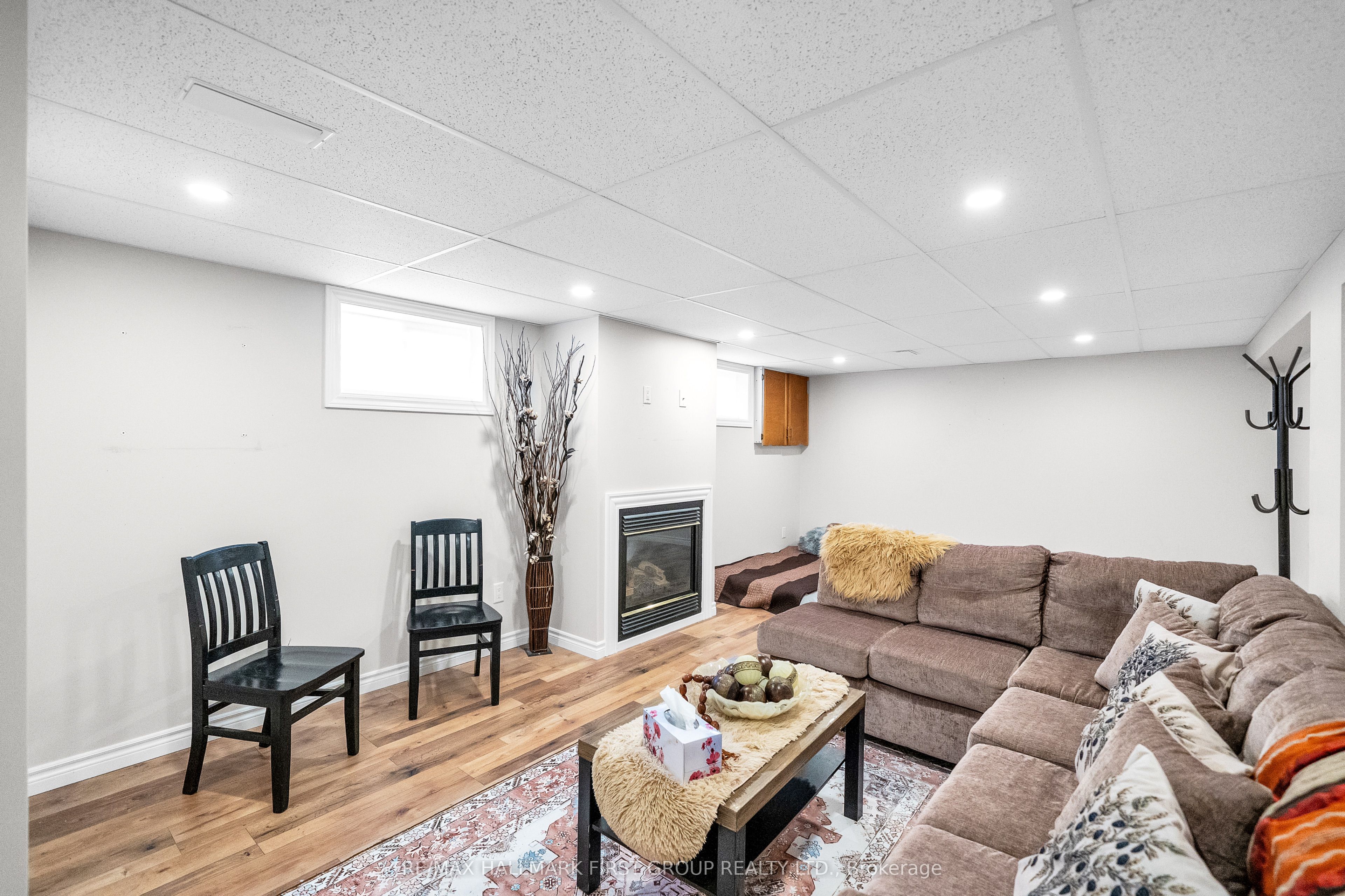 487 Cunningham Avenue, Oshawa 1