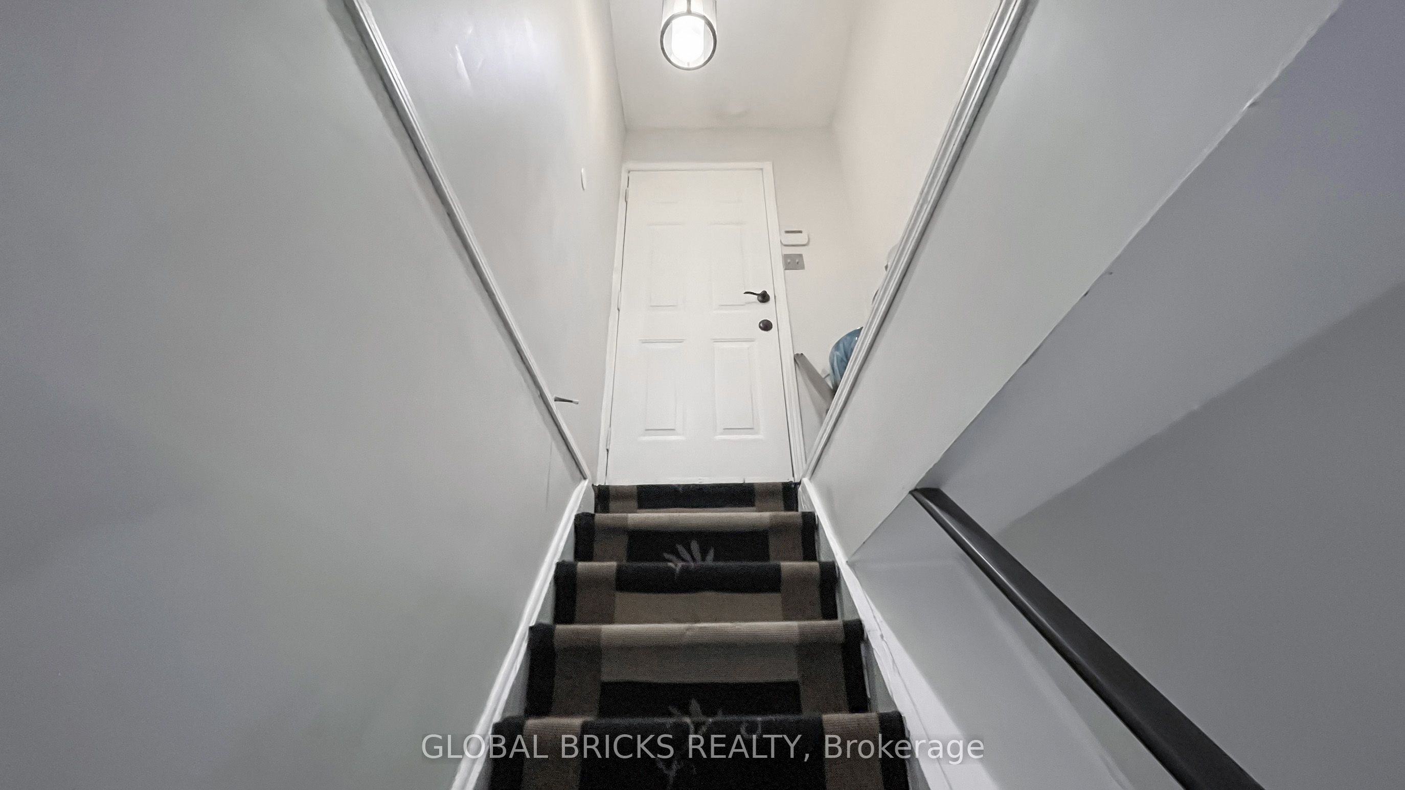 Unit Bsmt - 1525 Marshcourt Drive, Pickering 2