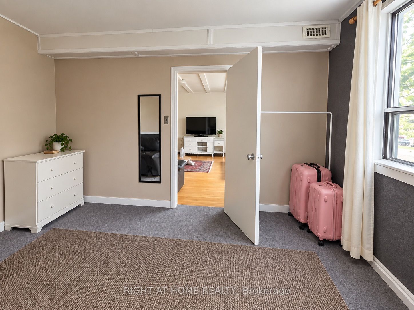 Unit 1 - 2849 Kingston Road, Scarborough 5