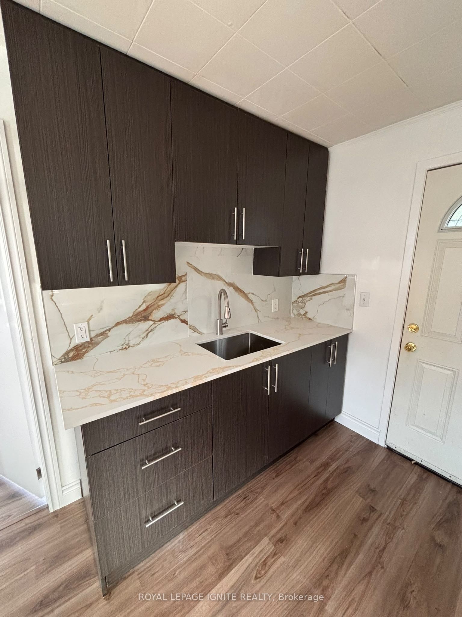 Unit 3 - 178 Park Road N, Oshawa 5