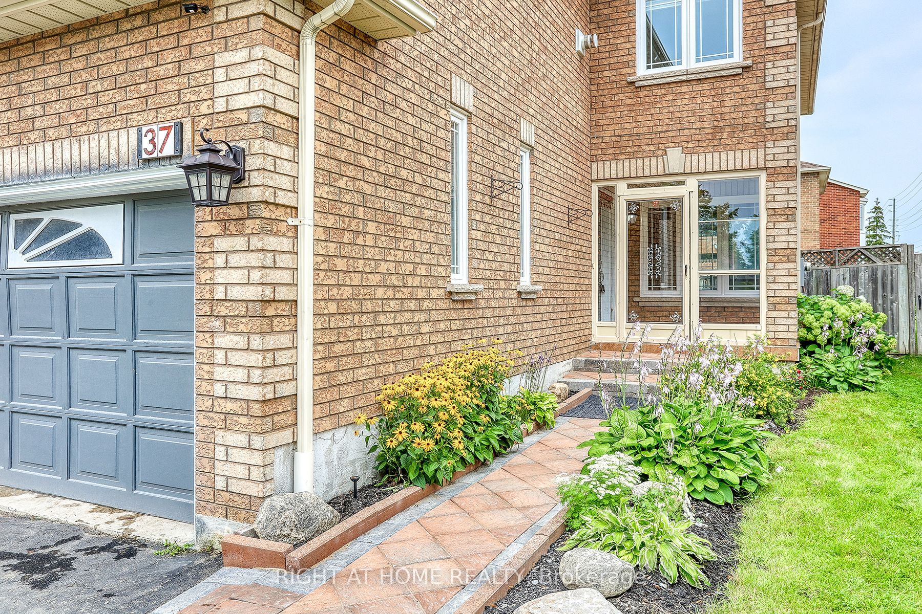 Unit UPPER - 37 Brockman Crescent, Ajax 2