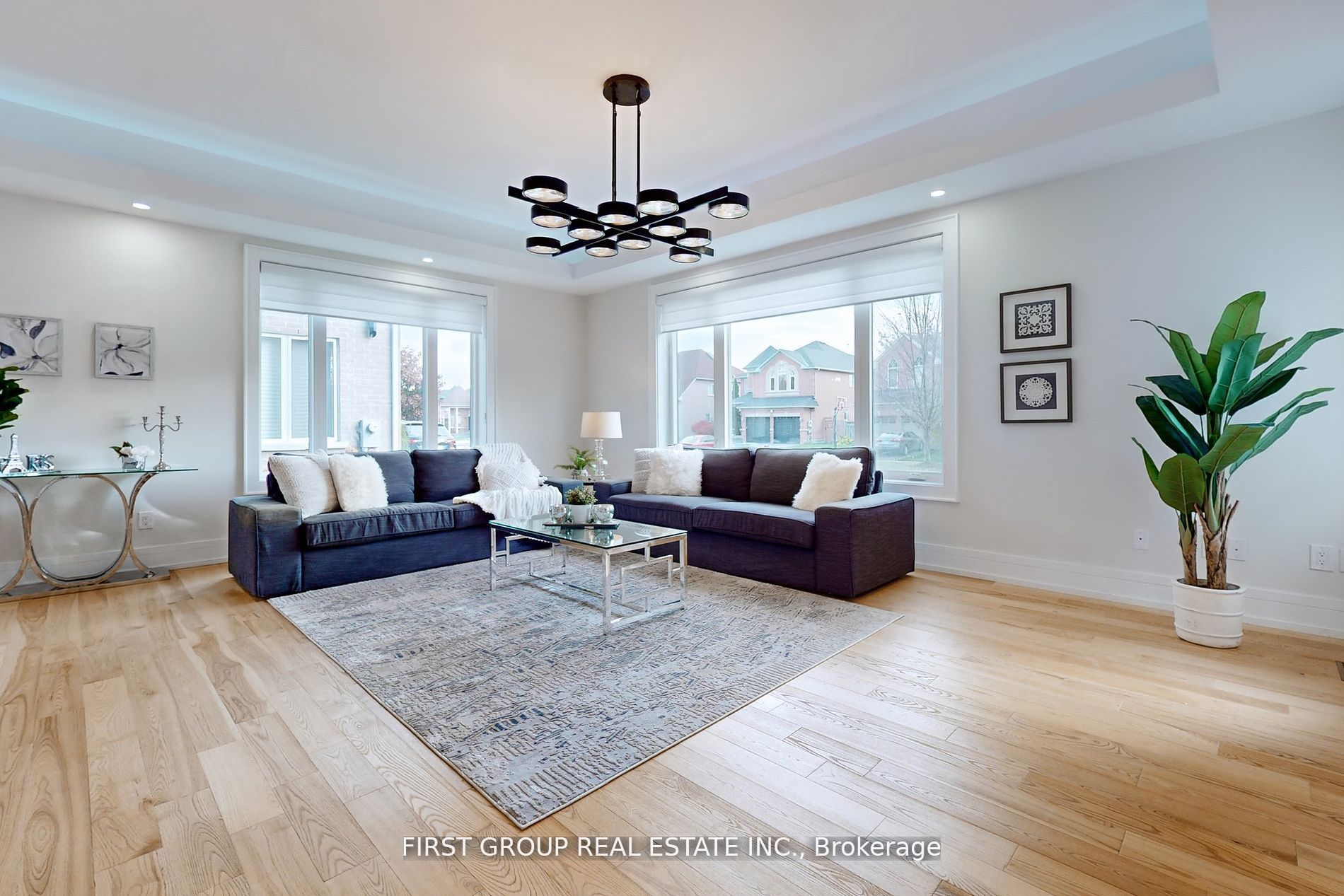 858 Strouds Lane, Pickering 4