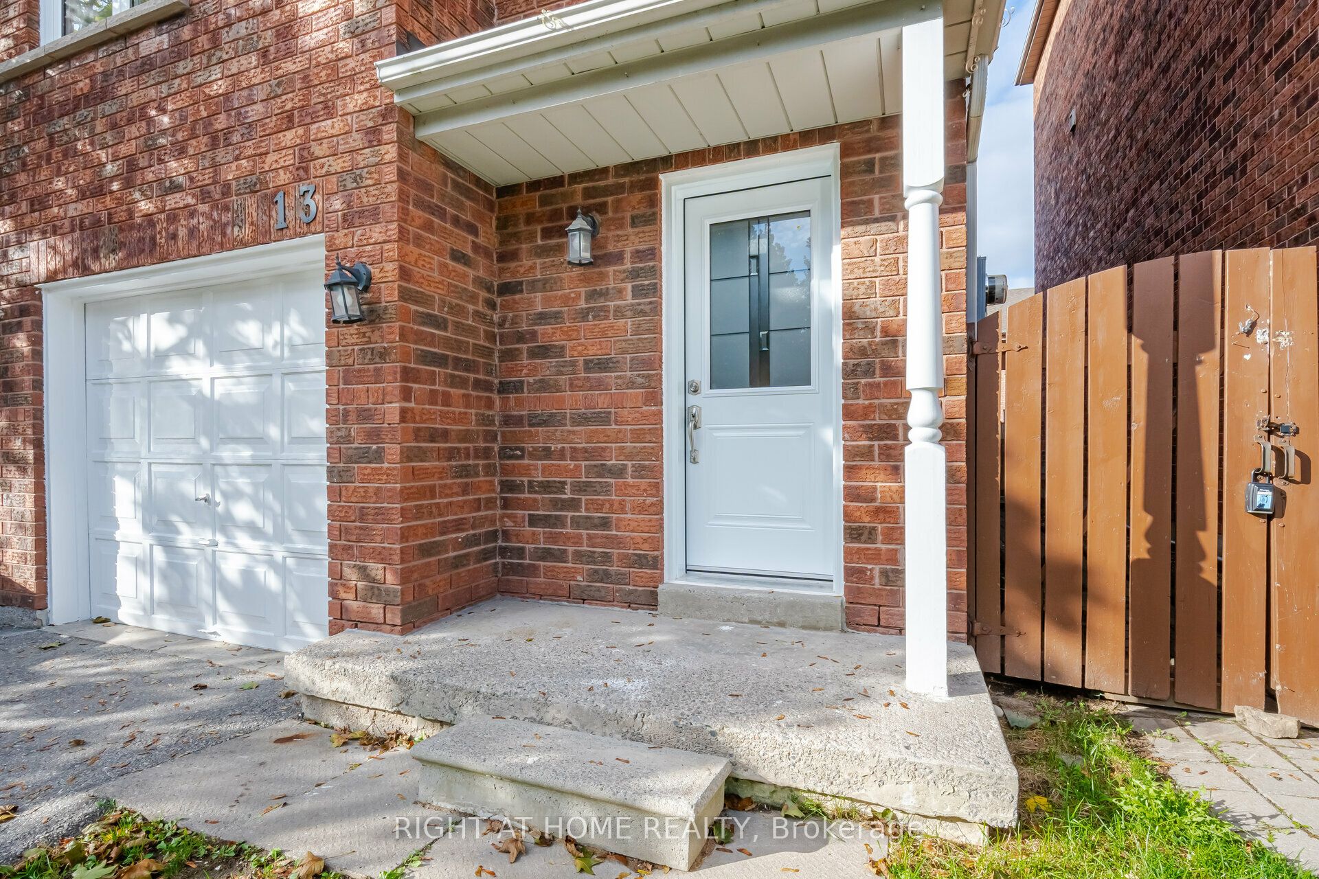 Unit 13 - 1995 Pinegrove Avenue, Pickering 3