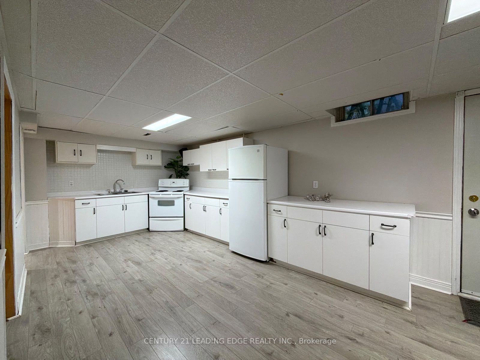Unit Lower - 1237 Fieldstone Circle, Pickering 4