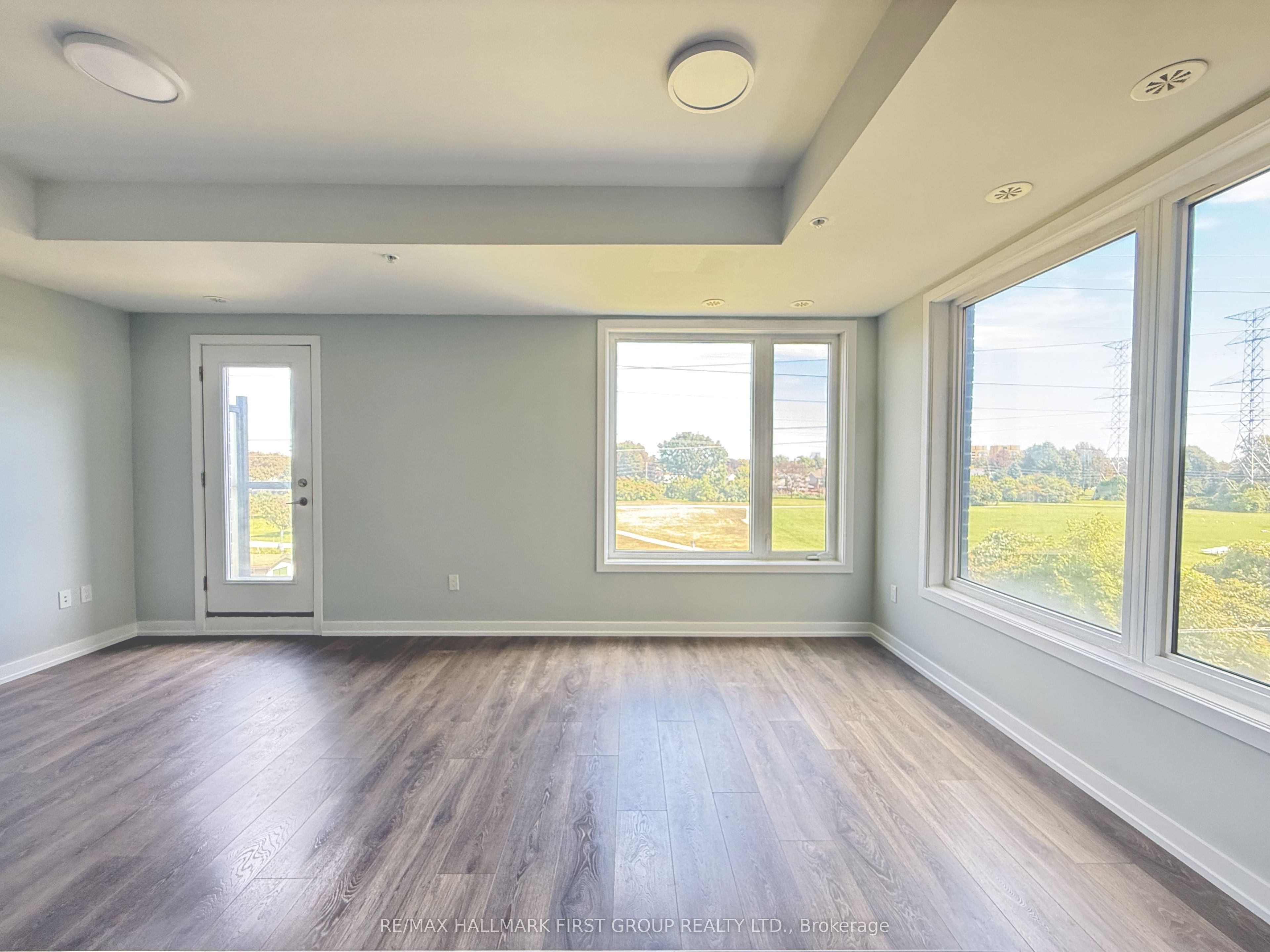 Unit 318 - 1555 Kingston Road, Pickering 4