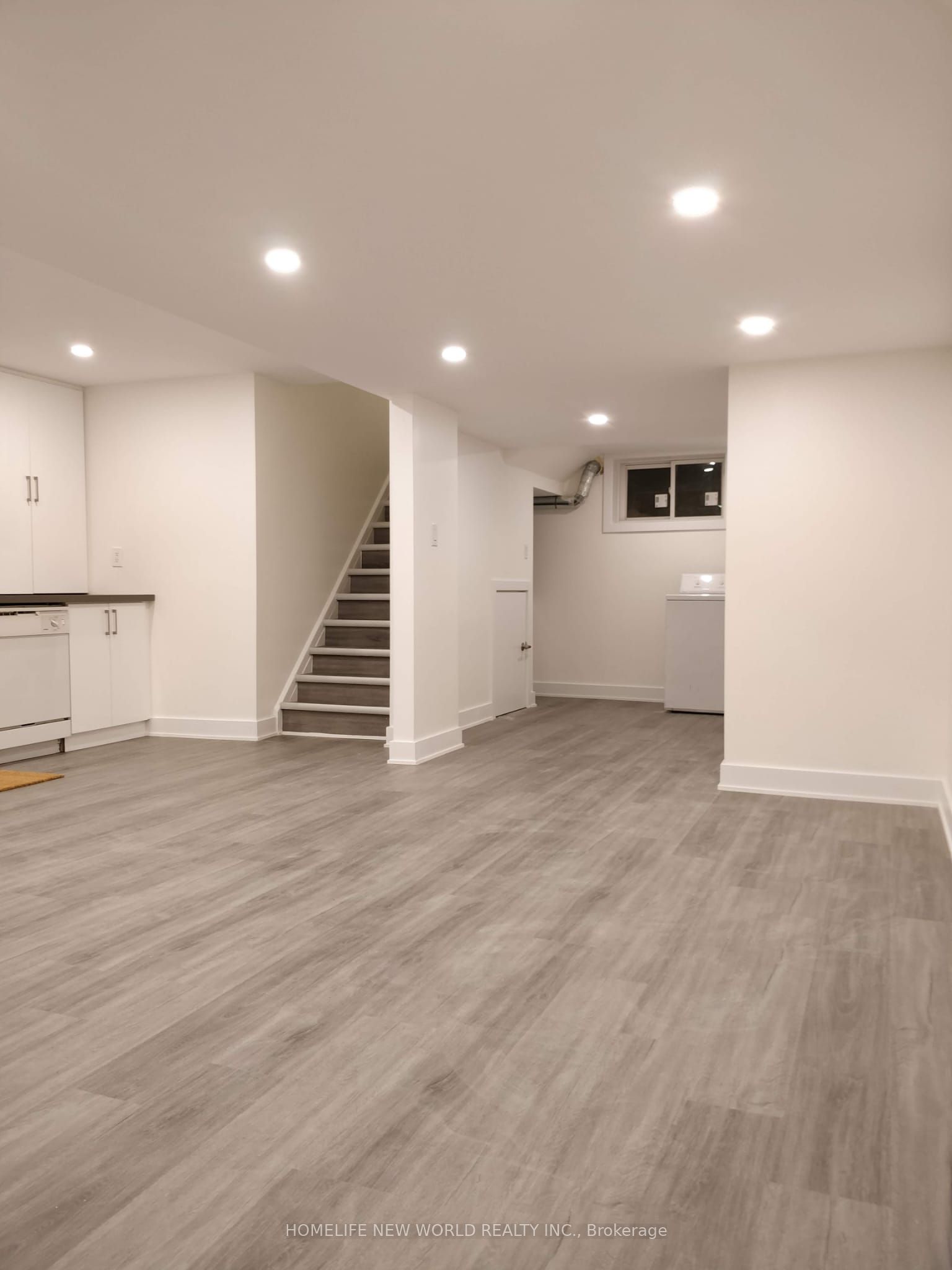Unit Lower - 1185 Woodbine Avenue, Toronto 3