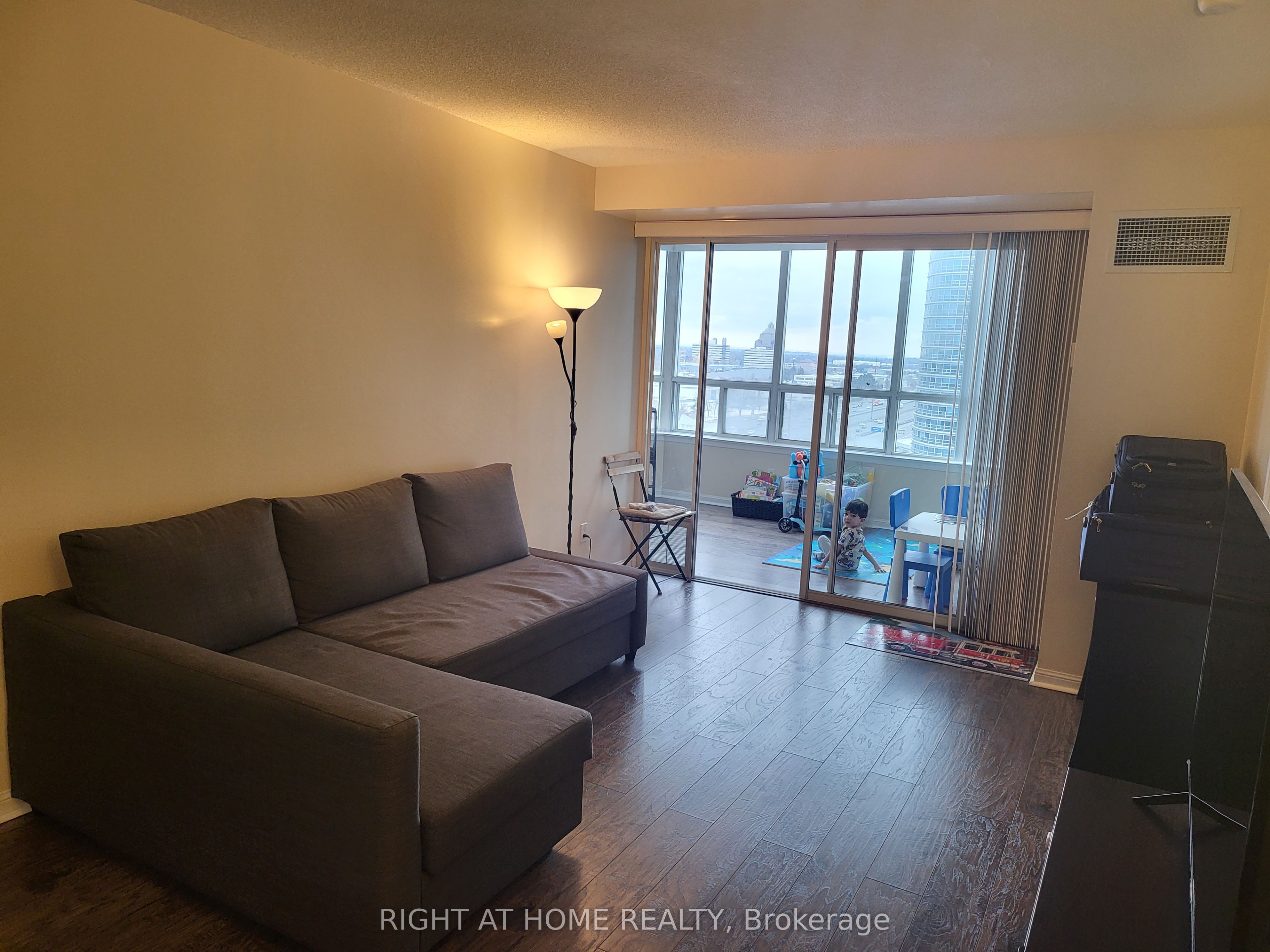 Unit 1502 - 88 Corporate Drive, Scarborough 3