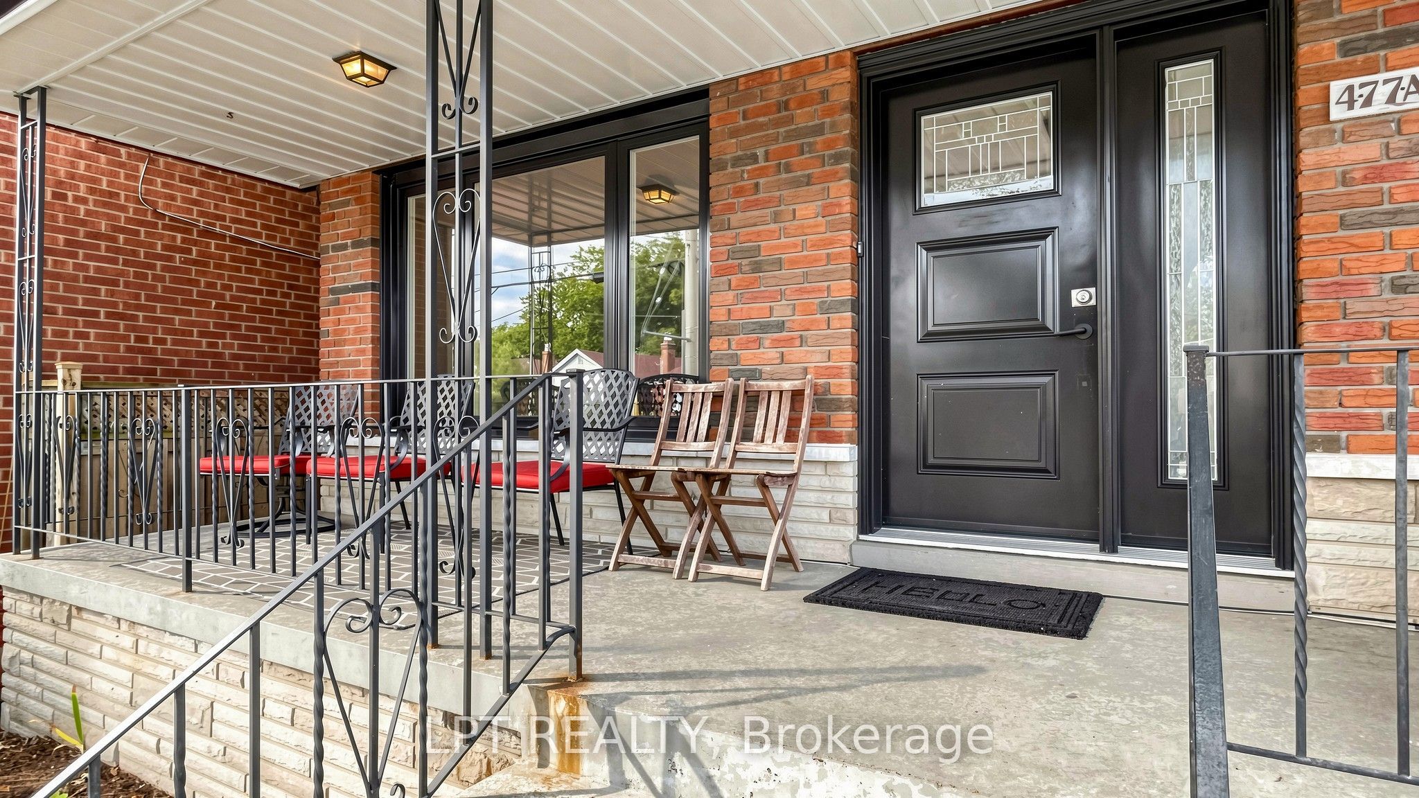 Unit Main Floor Apt - 477 Cosburn Avenue, Toronto 5