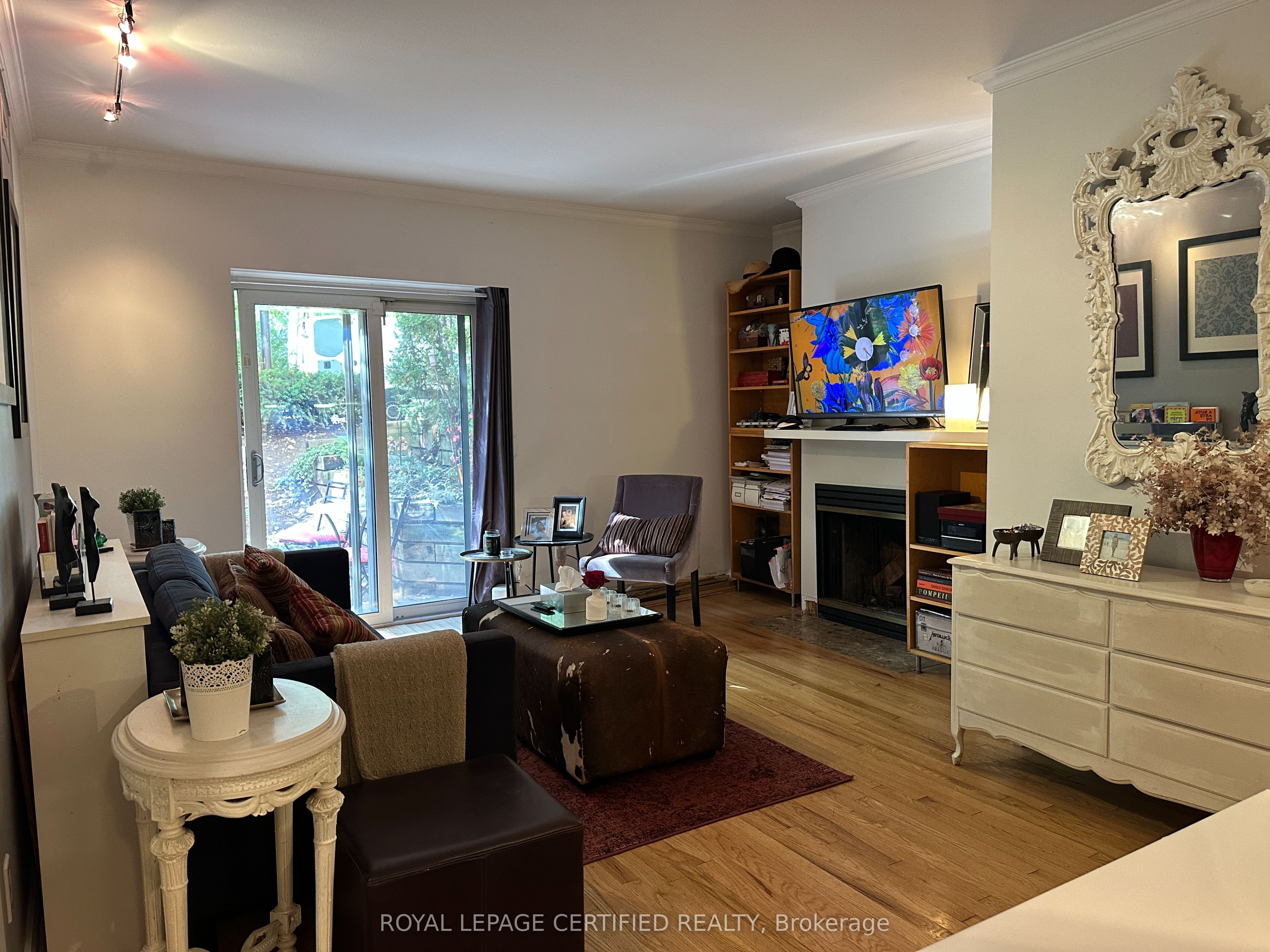 Unit 2 - 60 Kippendavie Avenue, Toronto 2