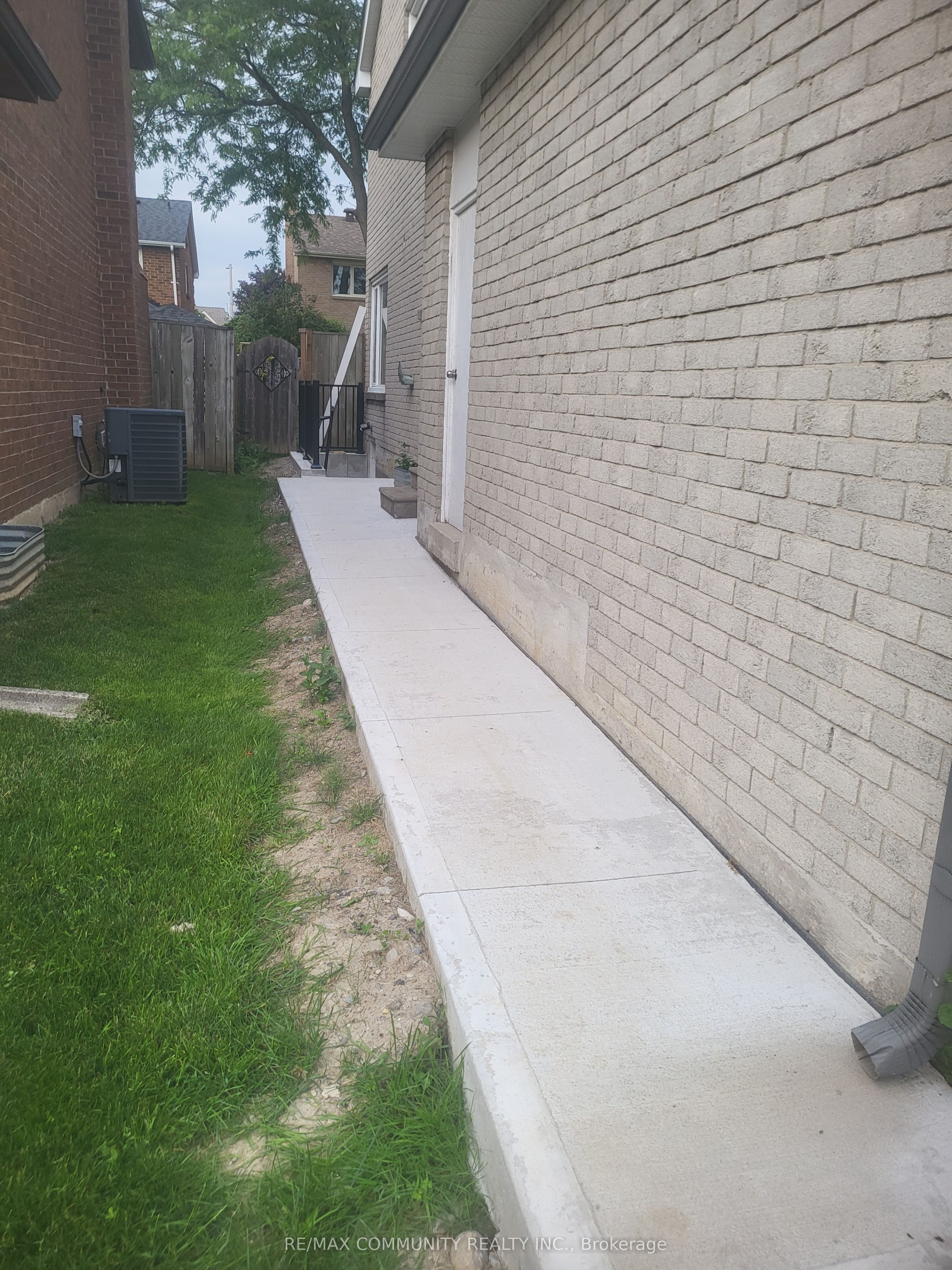 Unit Basement - 609 Amberwood Crescent, Pickering 3