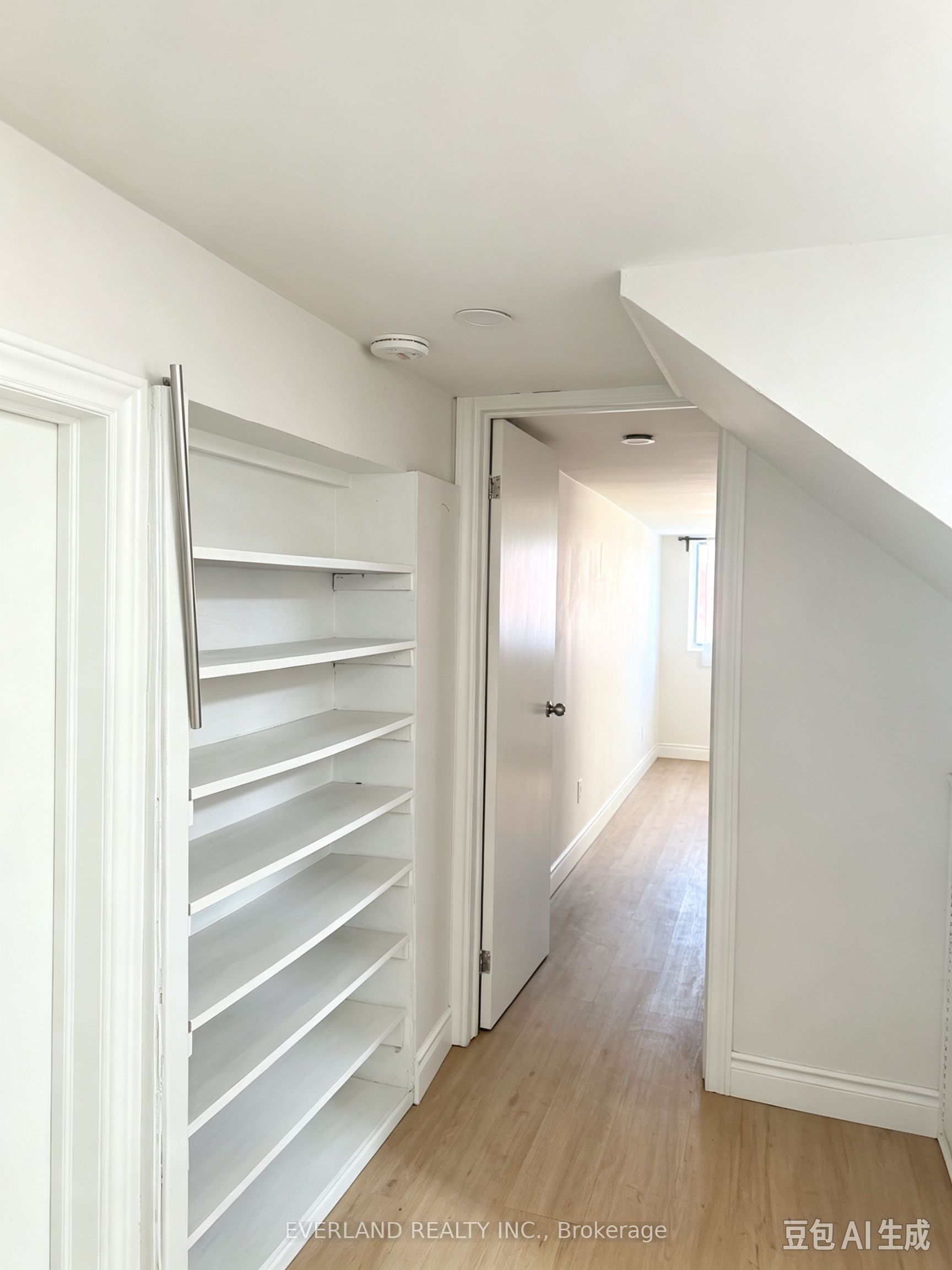 Unit Bsmt - 808 Midland Avenue, Scarborough 5
