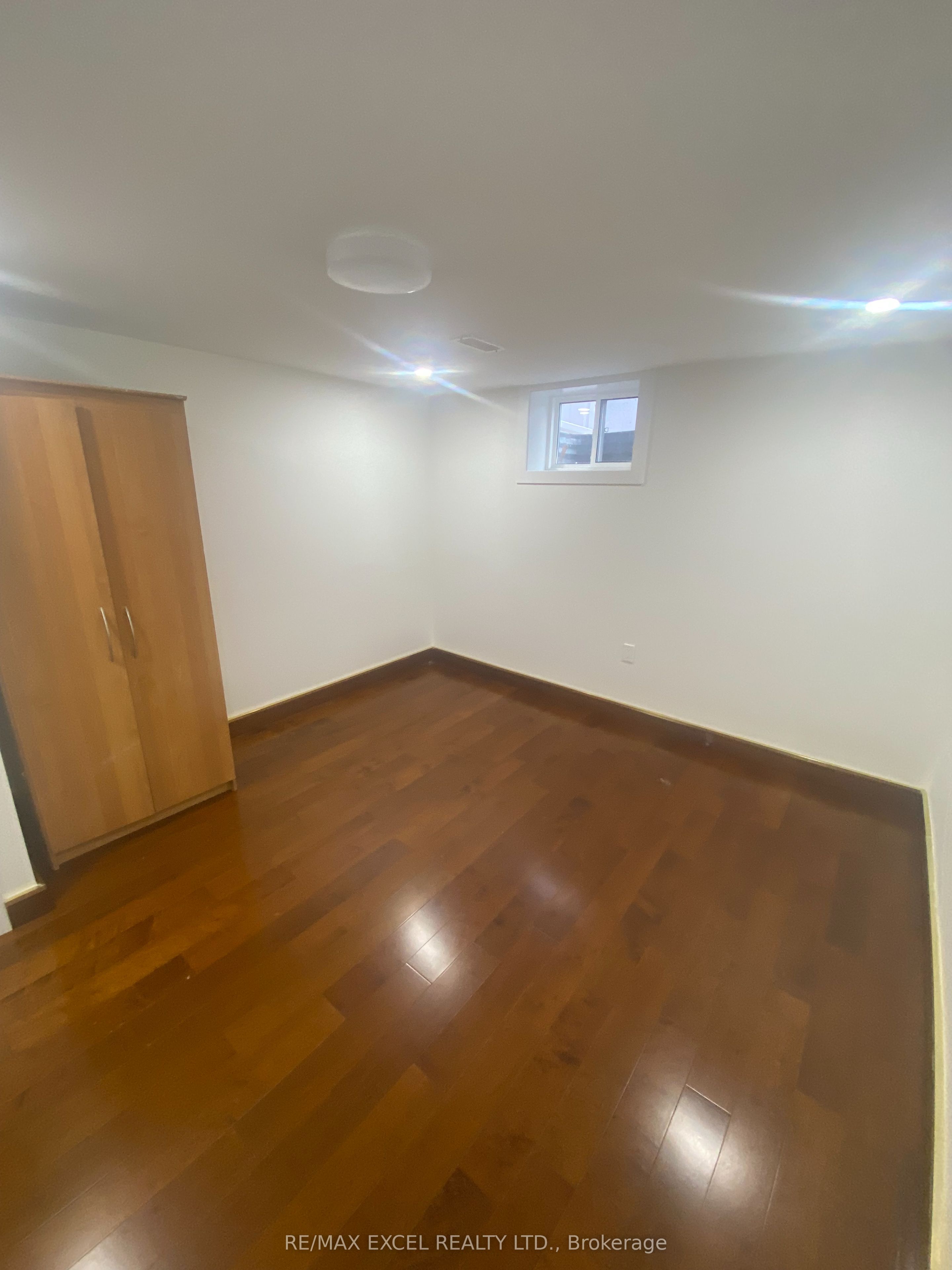Unit Basement - 226 Elgin Street W, Oshawa 5
