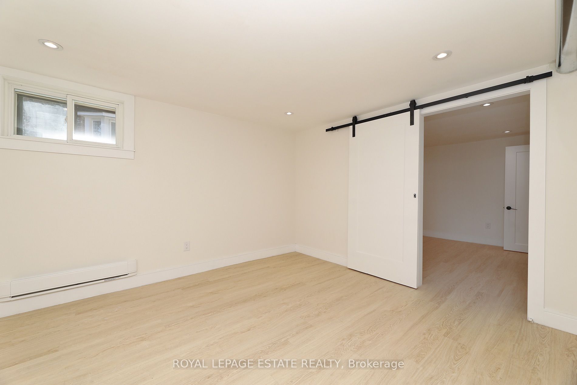 Unit LOWER - 435 Kingston Road, Toronto 5