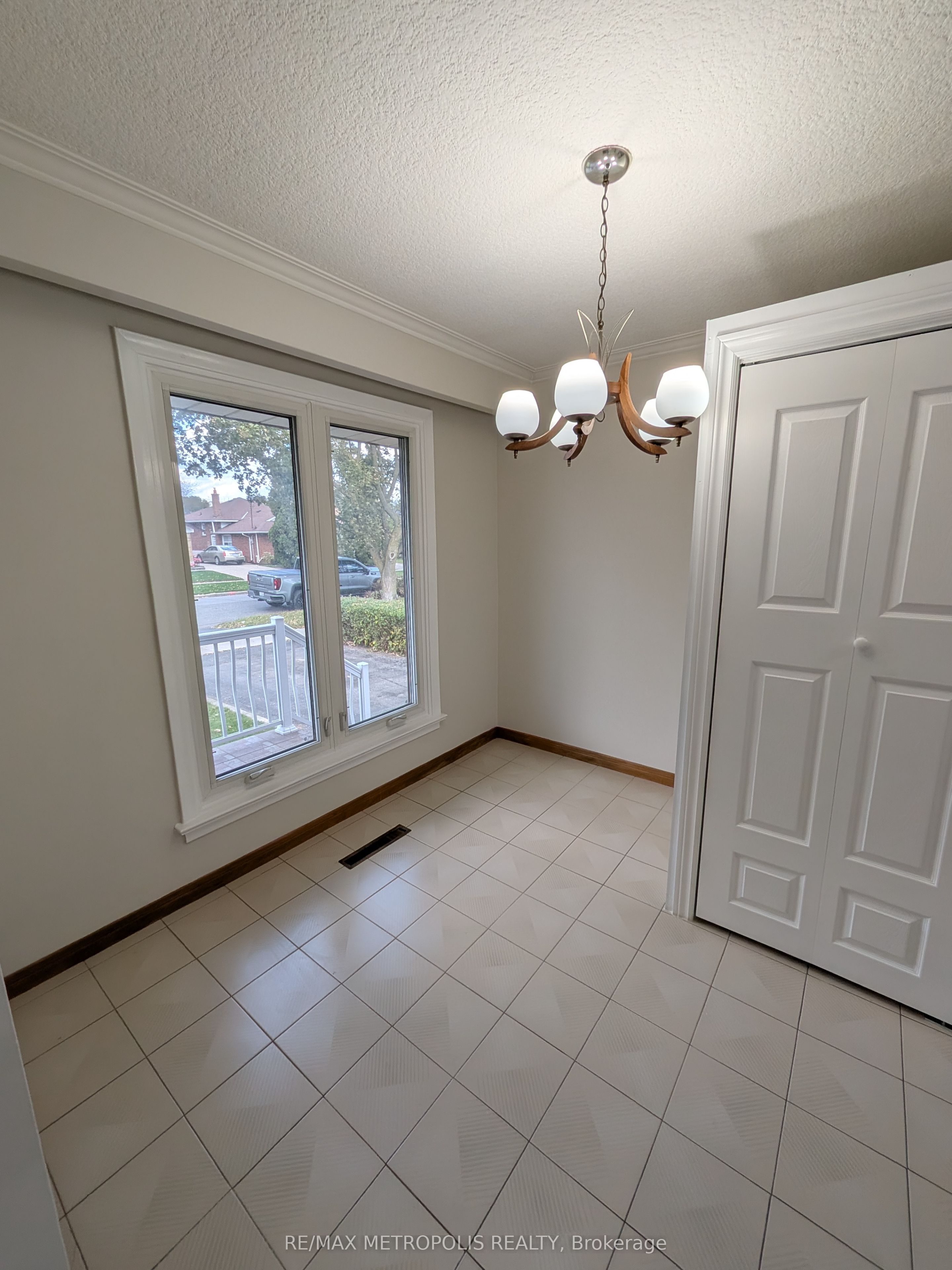 Unit Main - 43 Lewiston Road, Scarborough 5