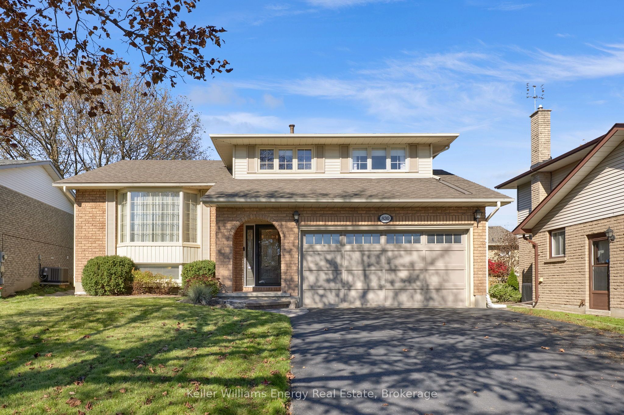 830 Saint Anne Court, Oshawa, Ontario For Sale | HouseSigma