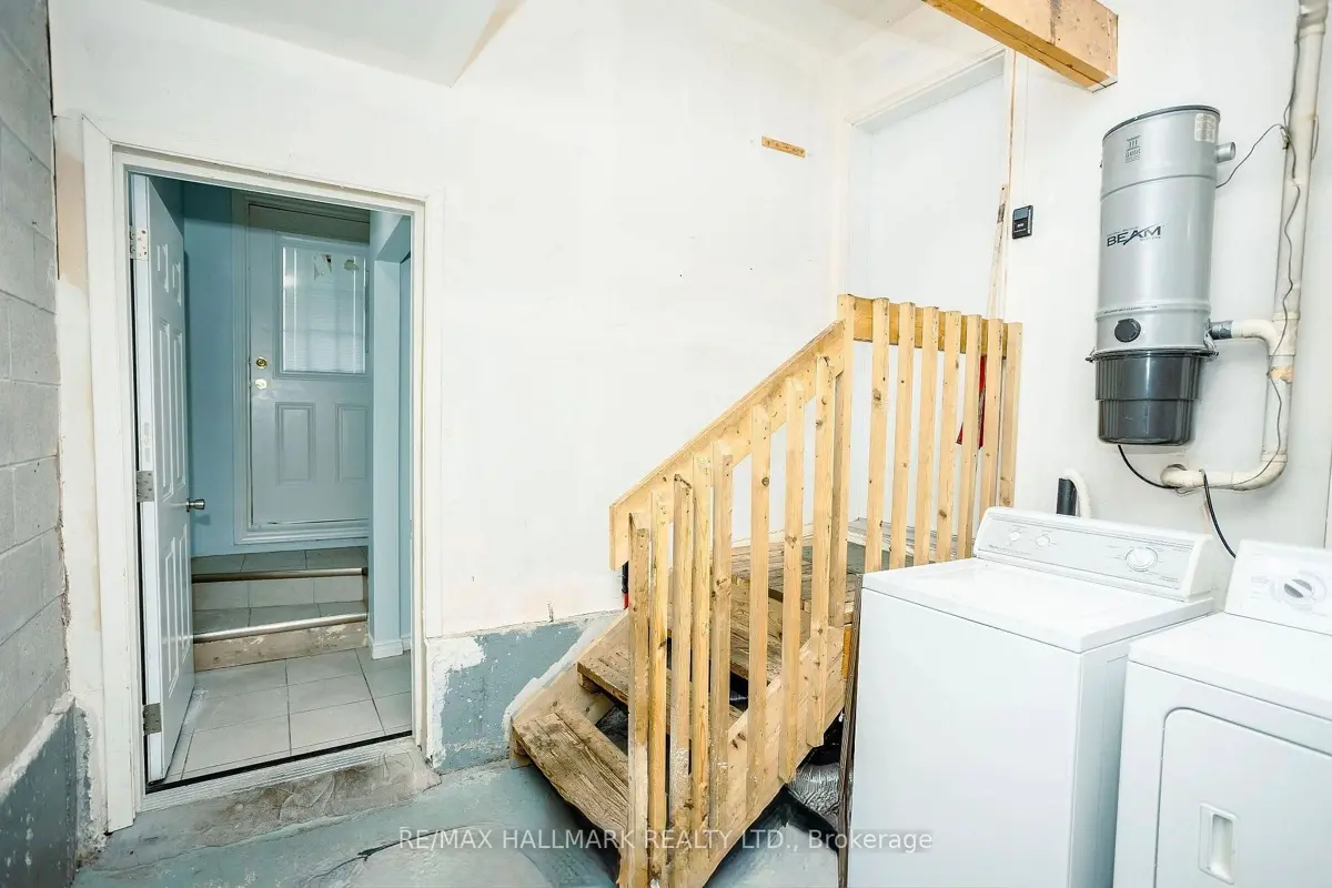 Sigma Basement Basement apartment - 384 FLAGTONE Way, Newmarket, Ontario Listing ...