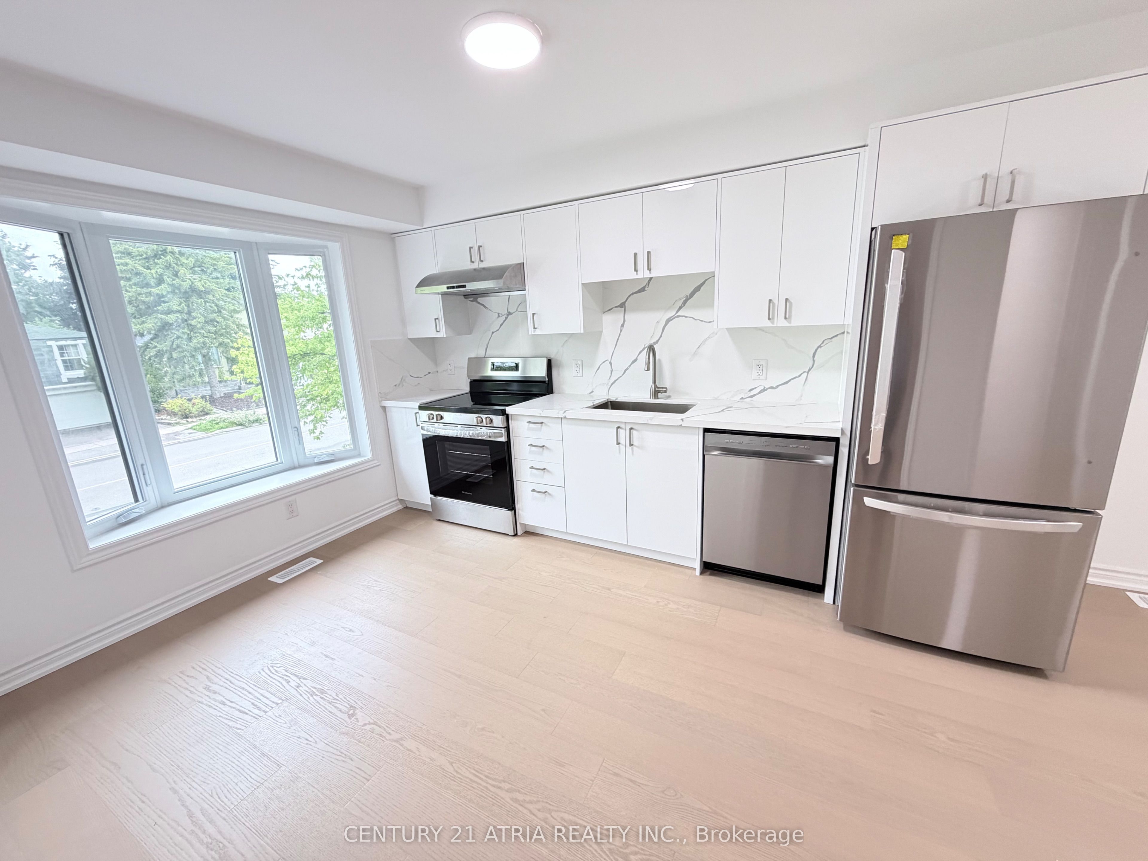 Unit 5 - 11 Plaisance Road, Richmond Hill 4