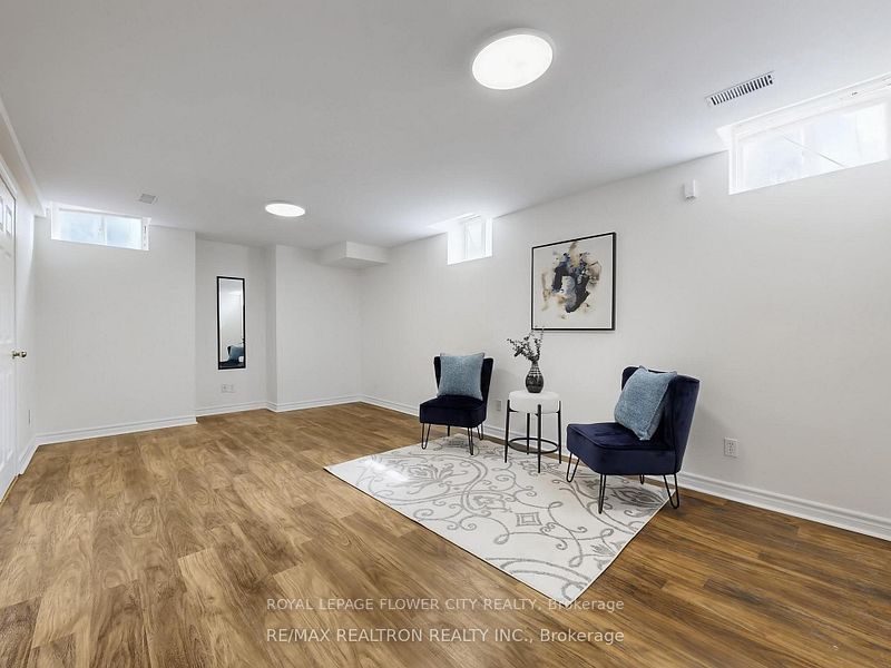 Unit Basement - 60 Colombo Crescent, Vaughan 4