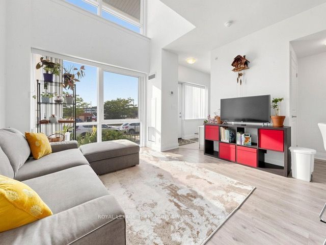 Unit 114 - 12 Woodstream Boulevard, Vaughan 4