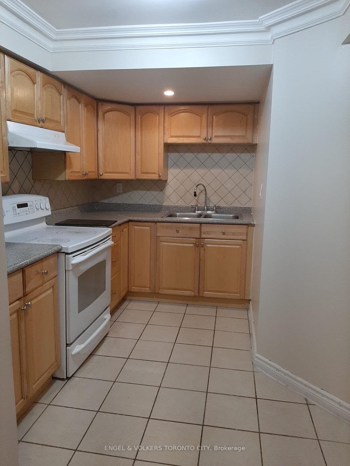 Unit Bsmt - 23 Sweet Water Crescent, Richmond Hill 5