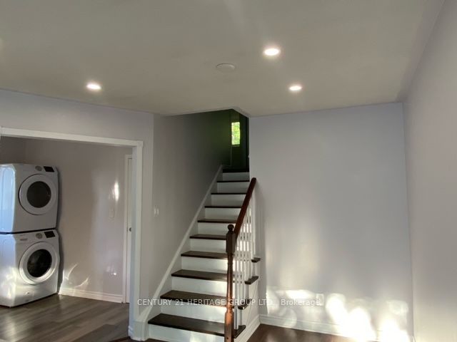 Unit Main - 779 Greenfield Crescent, Newmarket 4