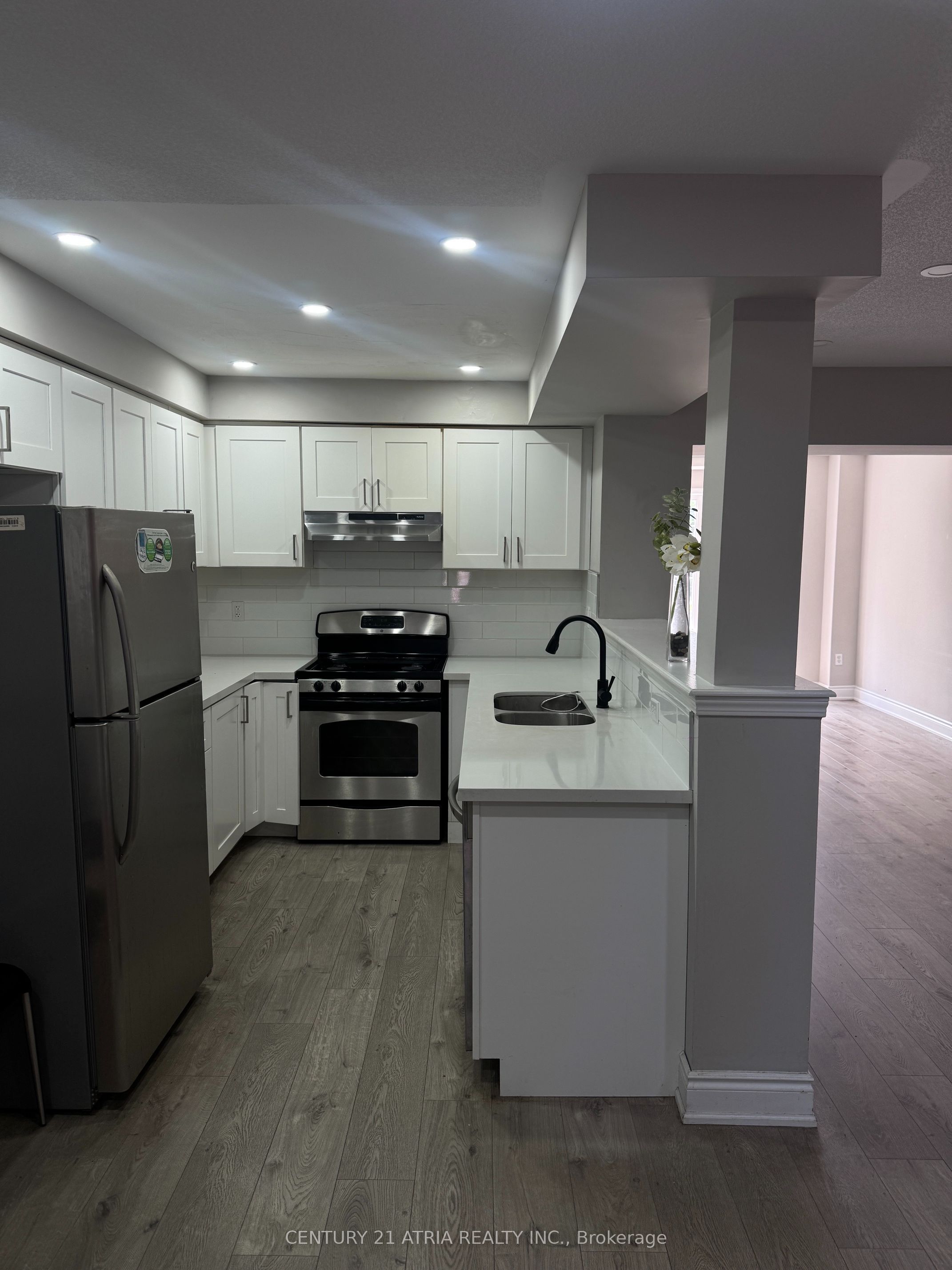 482 Bur Oak Avenue, Markham 3