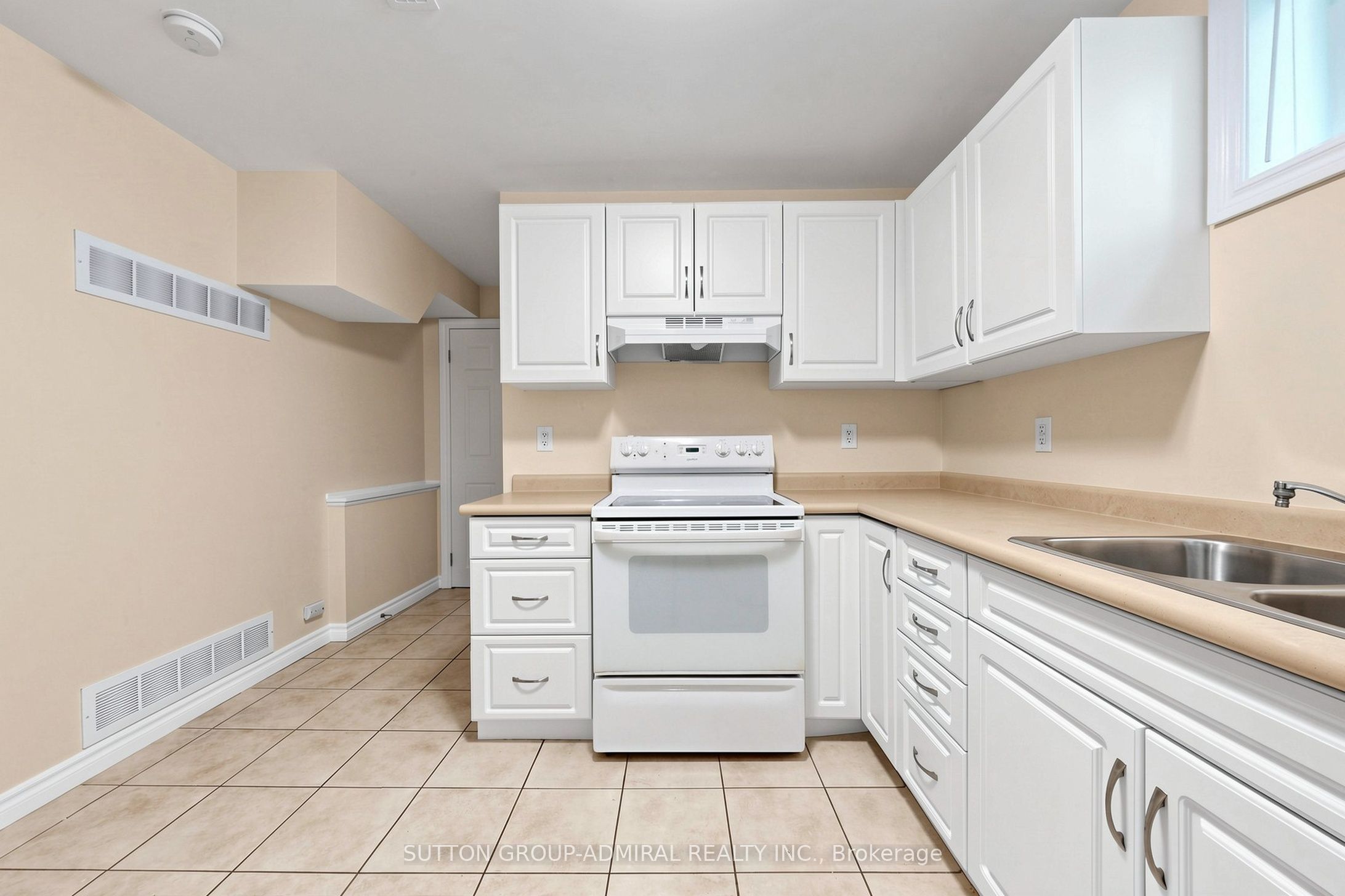 Unit BSMT - 203 John Street, Bradford West Gwillimbury 4