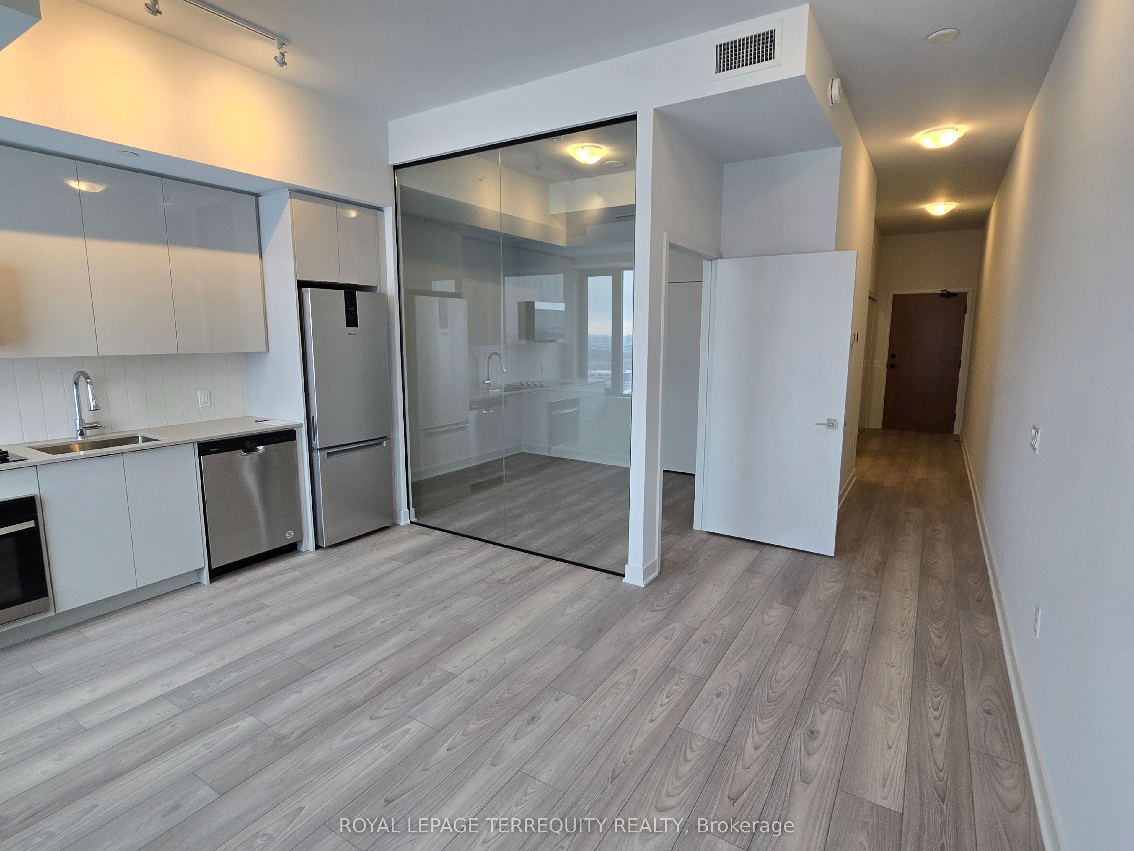 Unit 1908 - 2920 Highway 7 Road, Vaughan 5